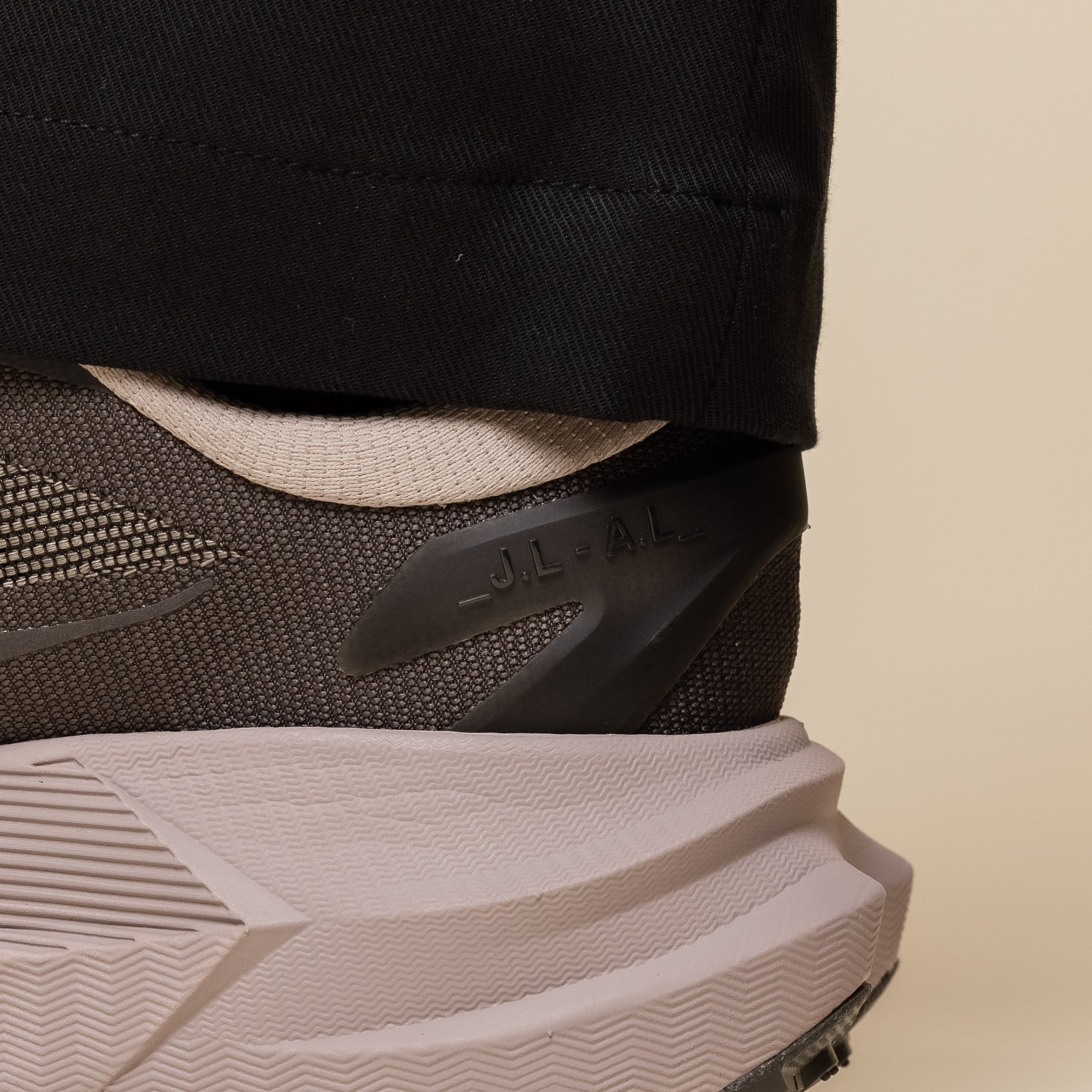 Hoka x J.L-A.L - Mafate X J.L-A.L - Beluga / Volcanic Ash