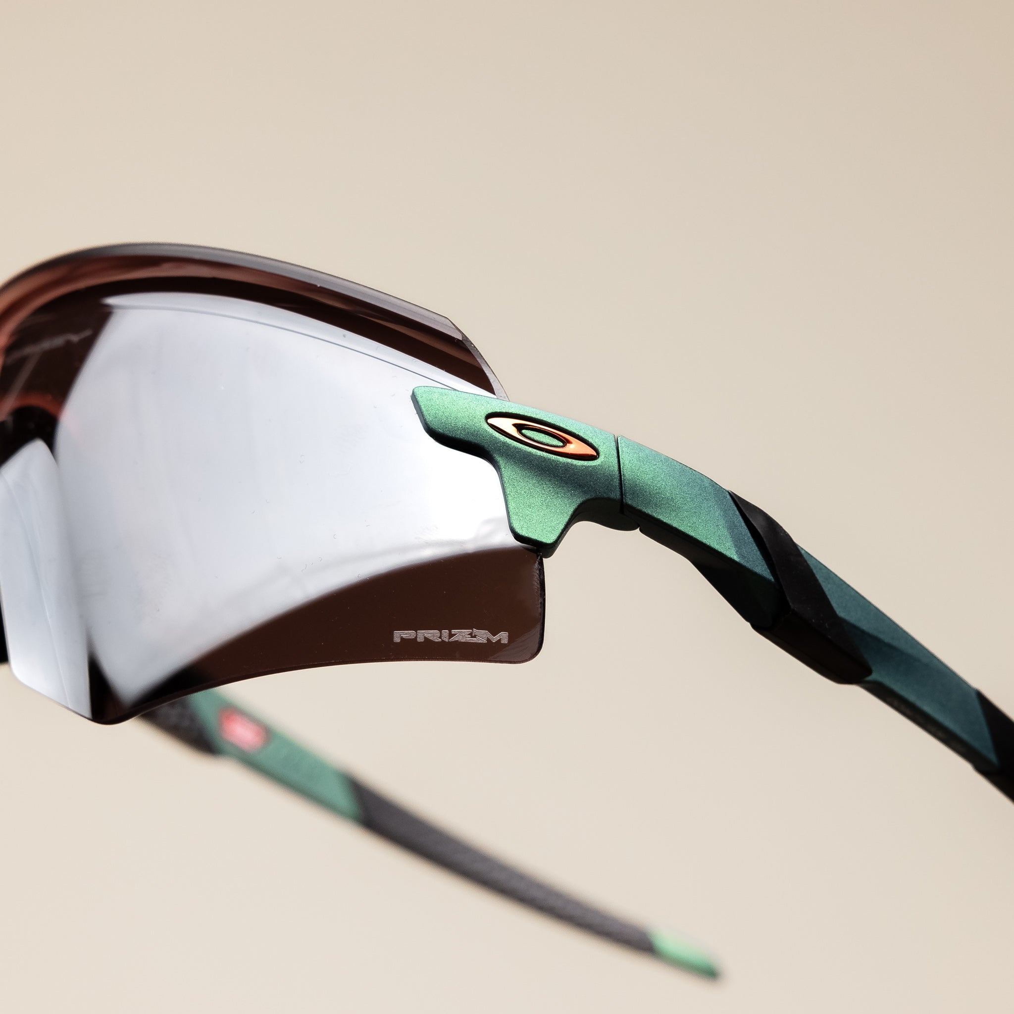Oakley - Encoder Strike Sunglasses - Spectrum Gamma Green / Prizm Road Black 947116 - SPECTRUM GAMMA GREEN / PRIZM ROAD BLACK CODE: OO9471-1636
