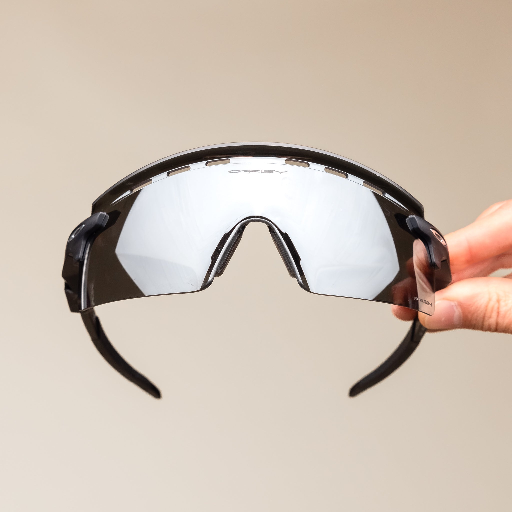 Oakley - Encoder Strike Vented Sunglasses - Matte Black / Prizm Black 923501 - MATTE BLACK / PRIZM BLACK CODE: OO9235-0139
