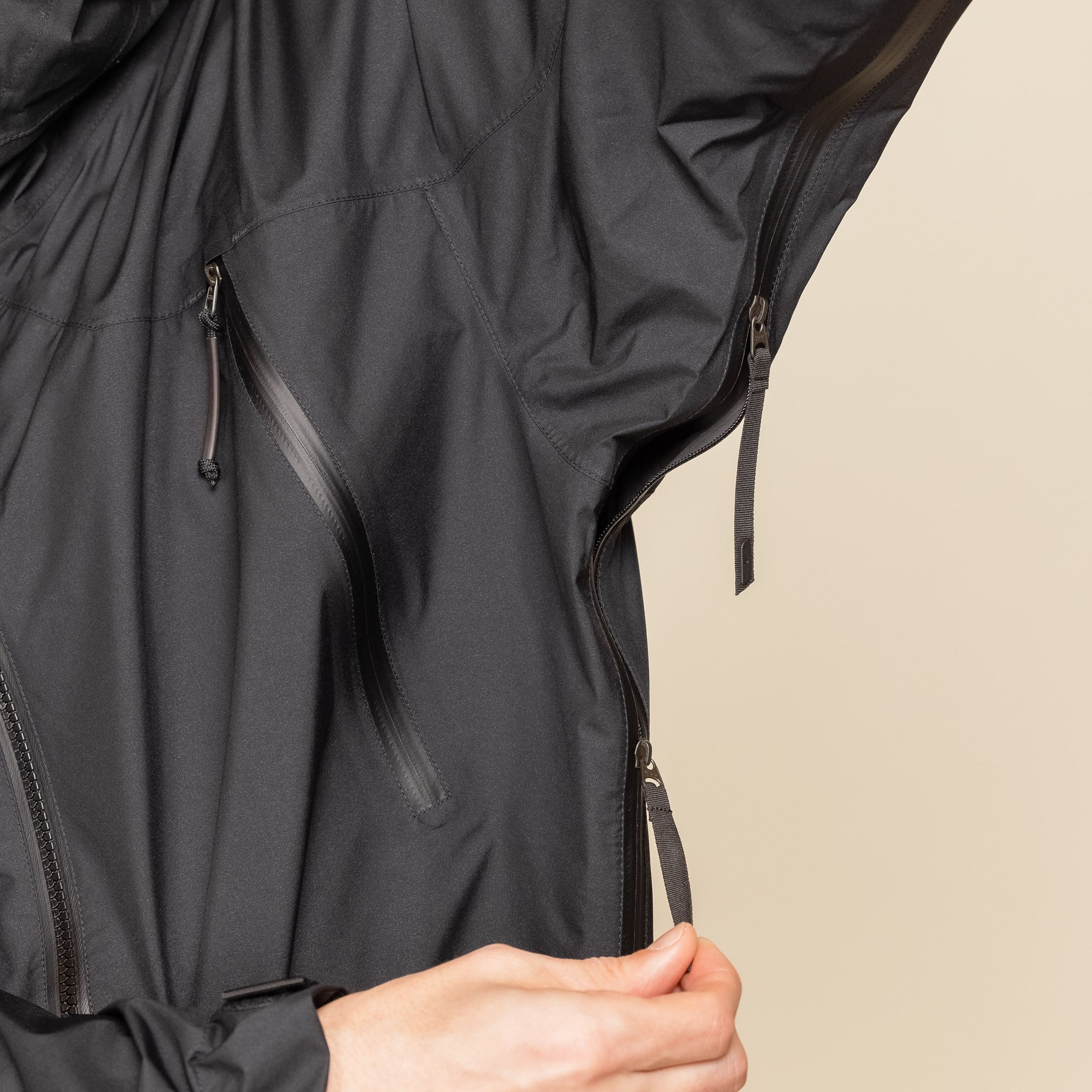Tilak - Stinger MiG Gore-Tex Paclite Jacket - Black