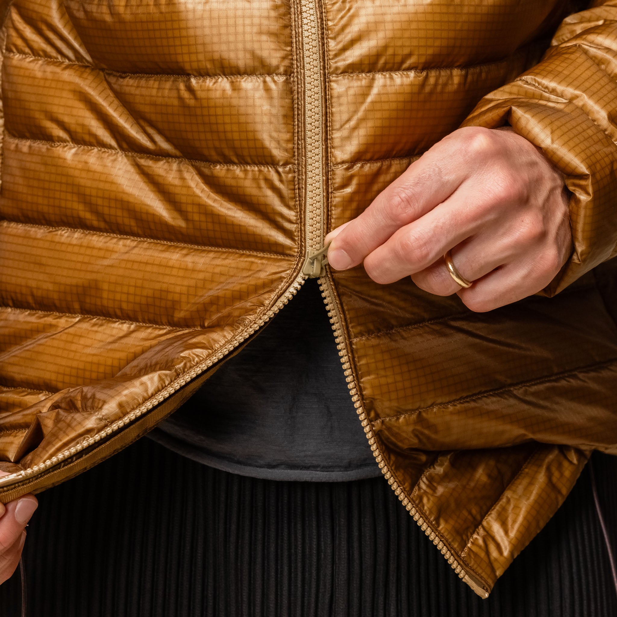 Klättermusen - Lopt Hooded Down Jacket - Juniper Green