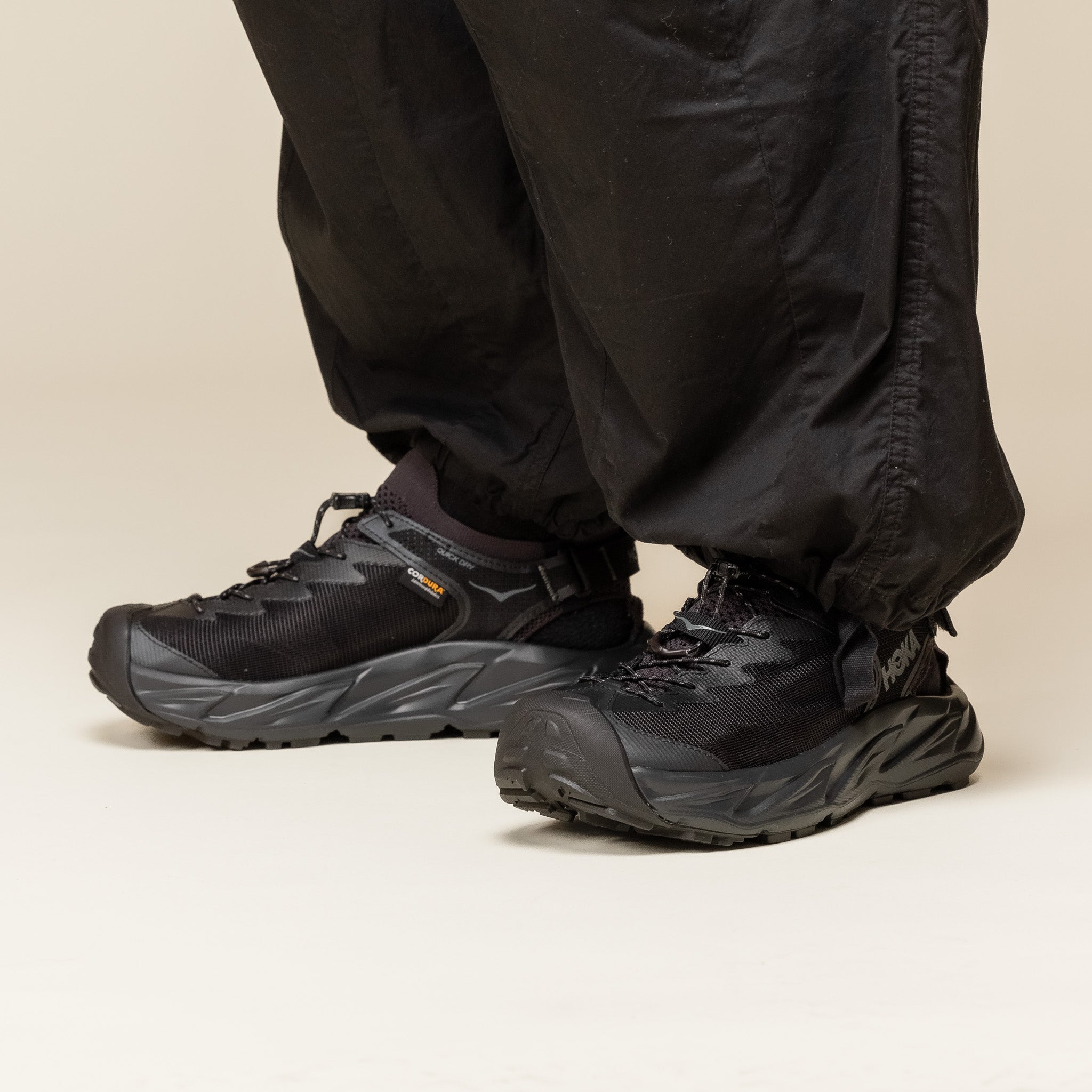 Item No 1147650 Hoka - Hopara 2 - Black / Black