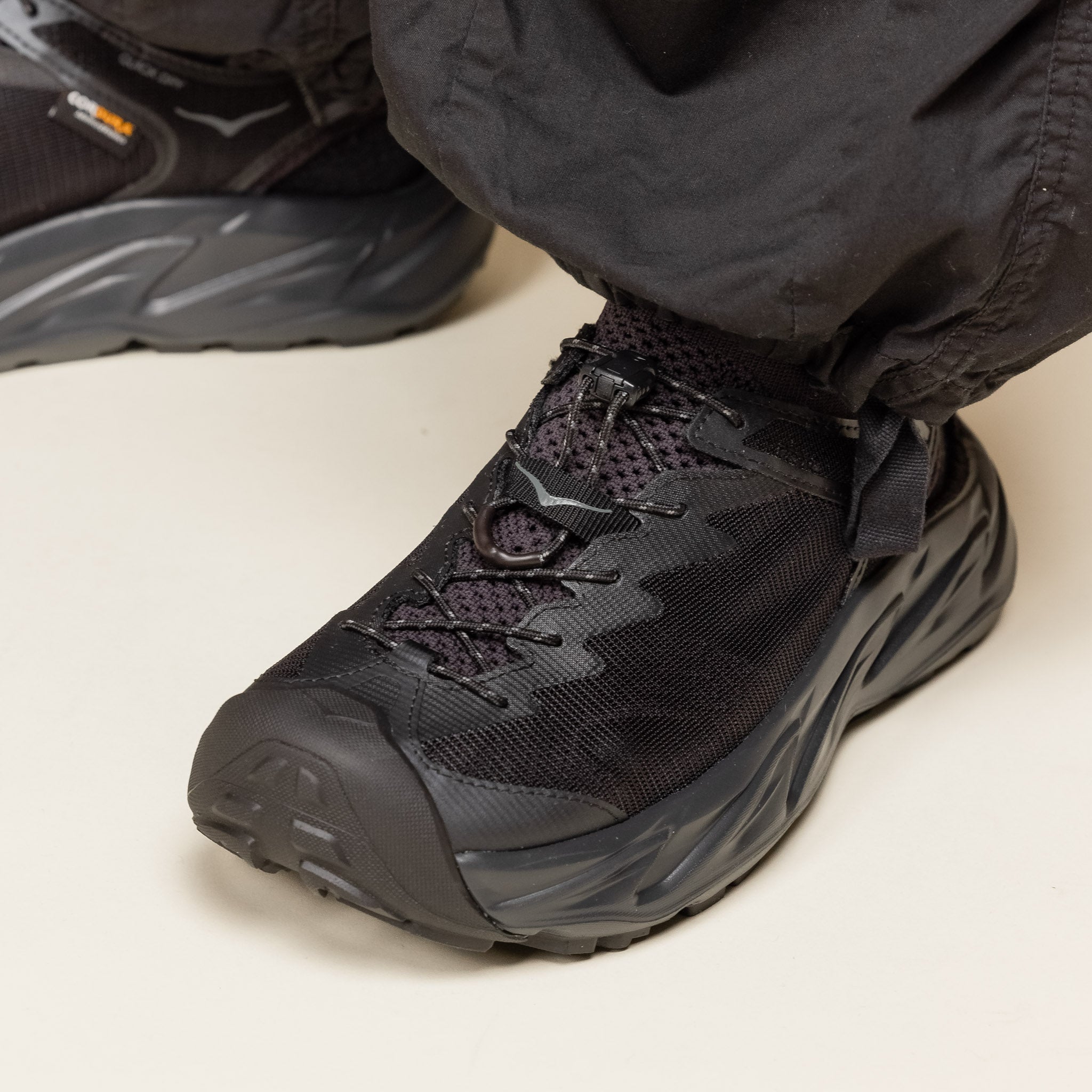 Item No 1147650 Hoka - Hopara 2 - Black / Black