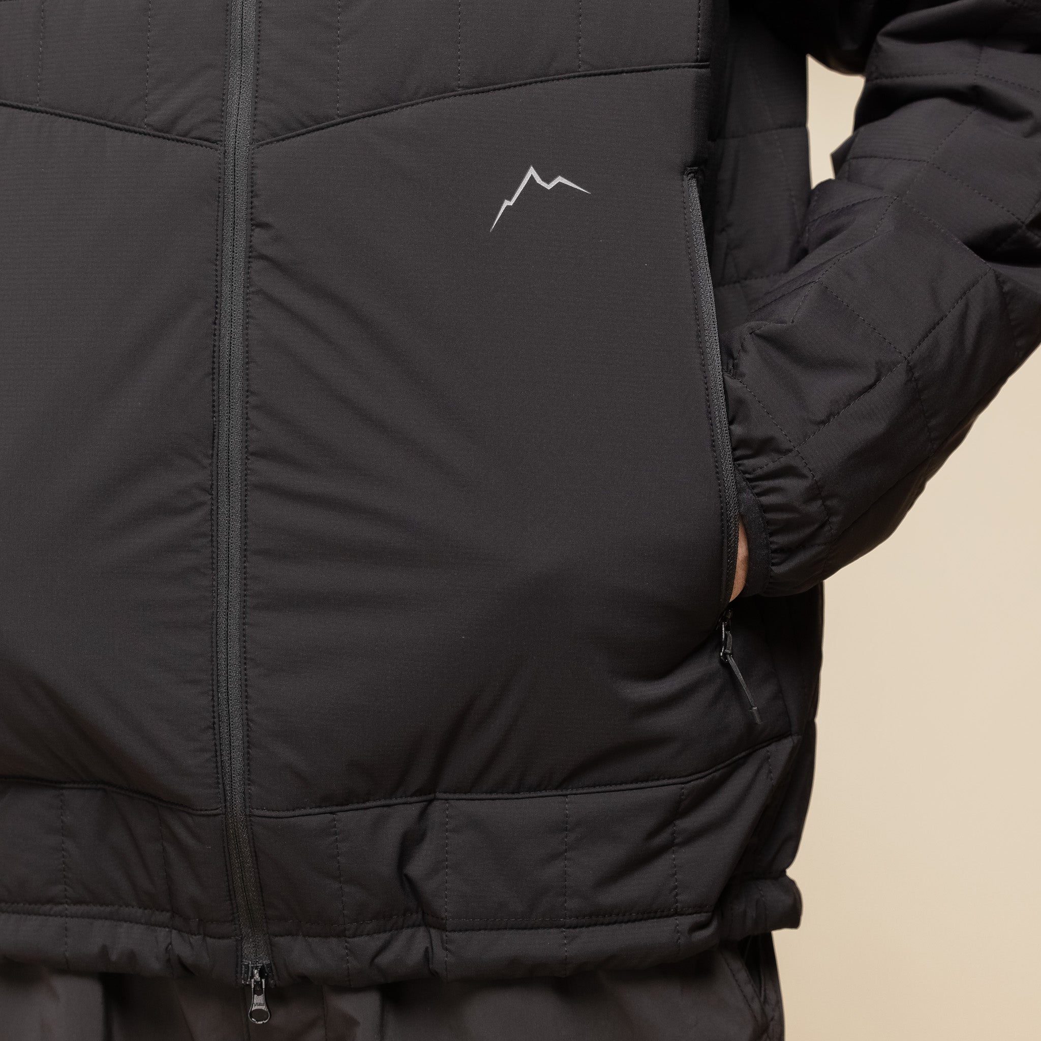 CAYL "Climb As You Love" - Nylon Insulation Jacket 2 - Black