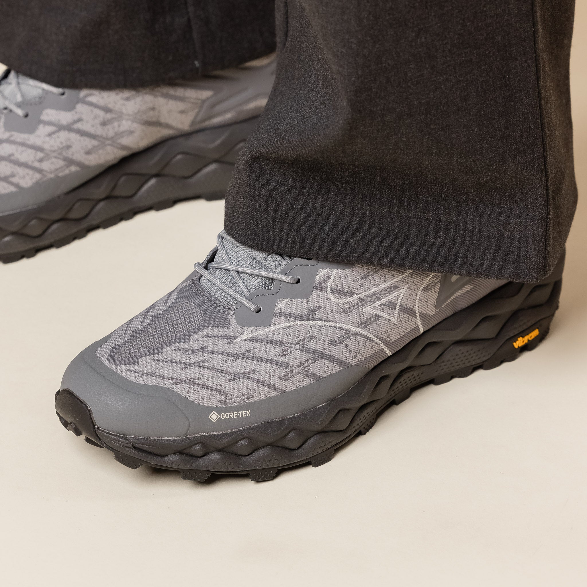 Mizuno - Wave Mujin LS Gore-Tex - Ultimate Grey / Quiet Shade / Harbour Grey