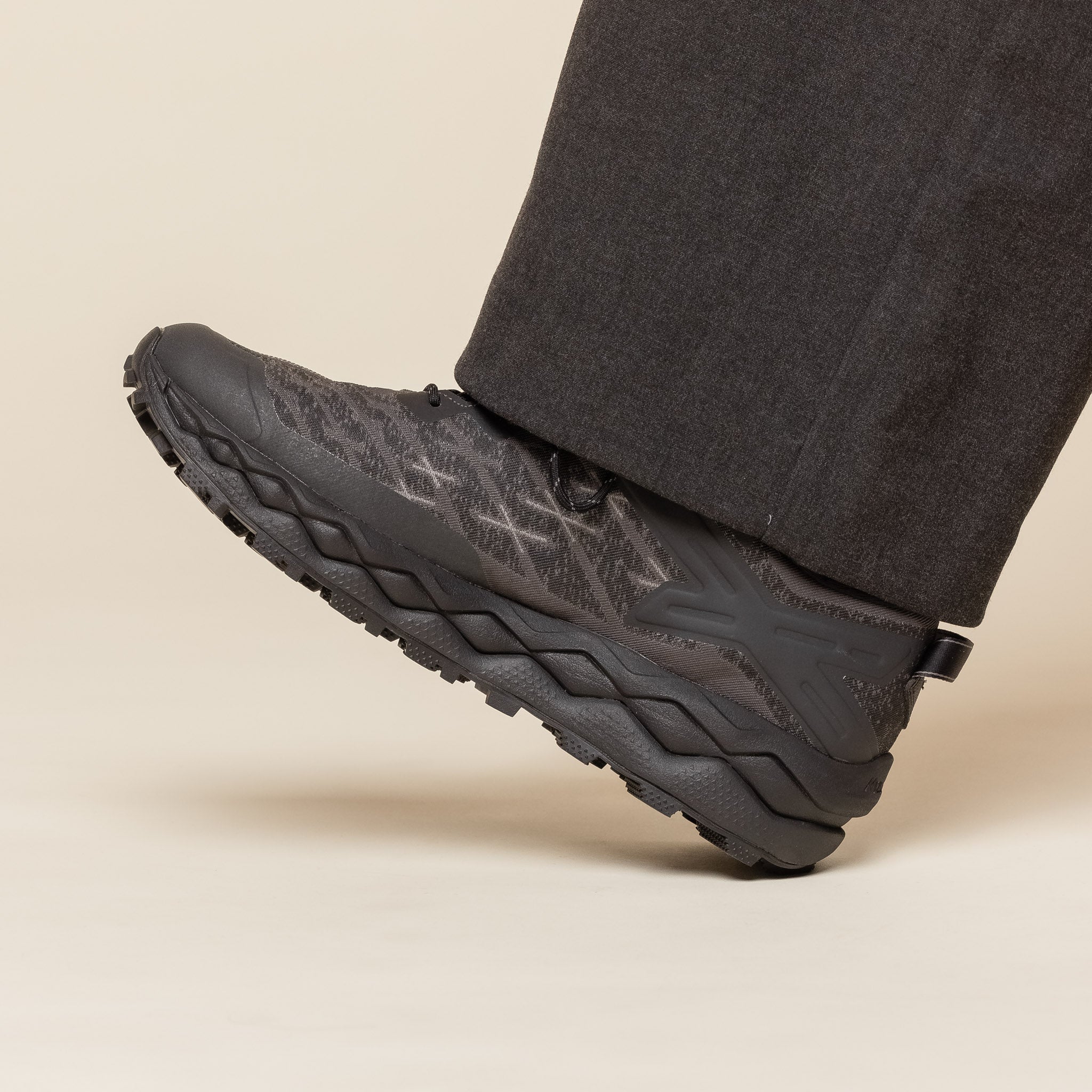 Mizuno - Wave Mujin LS Gore-Tex - Black / Quiet Shade / Black Sand