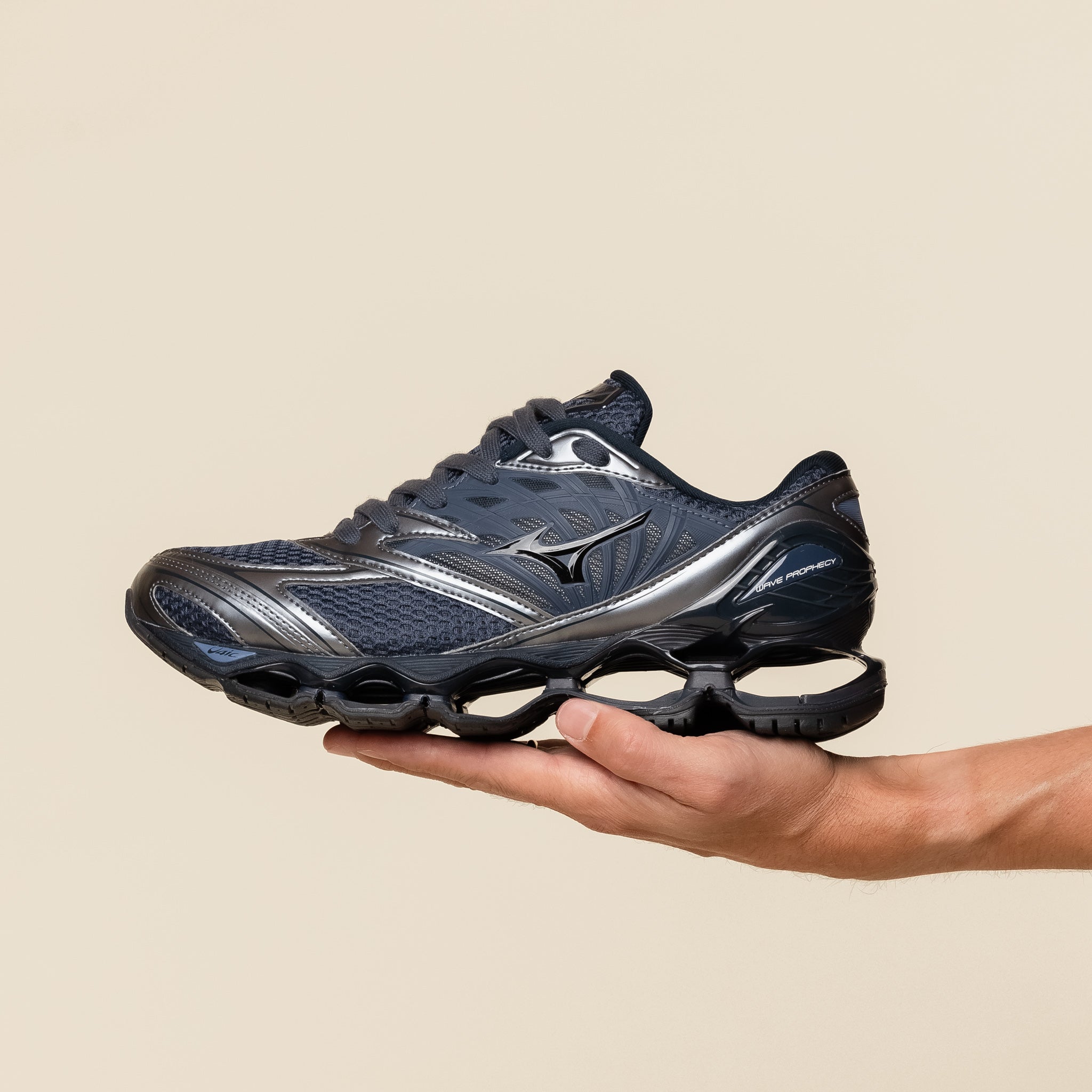 Mizuno - Wave Prophecy LS - Odyssey Grey / Black / Metallic Grey