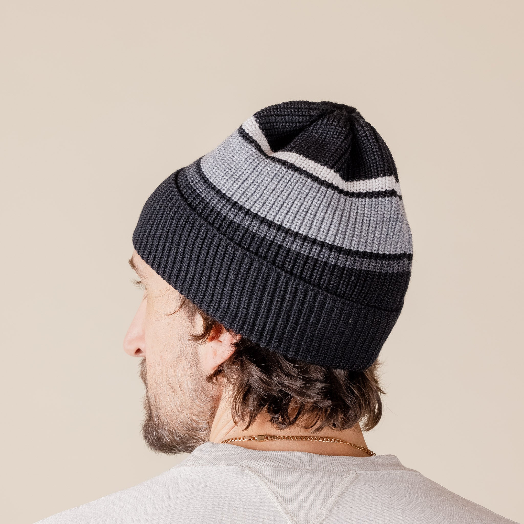 Found Feather - Stripe Beanie - Black FW23KL05COT