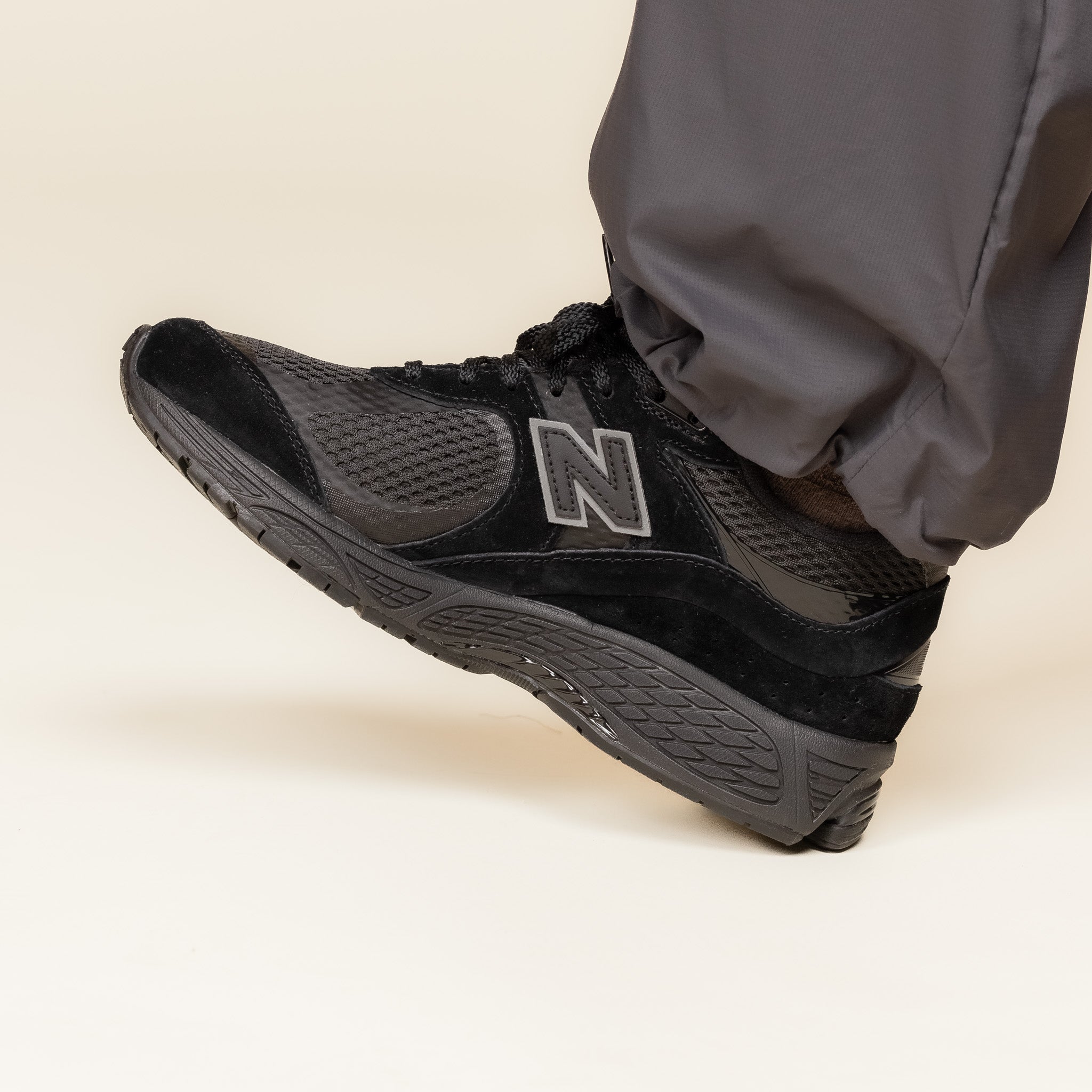 New Balance - 2002W - Black, Black Metallic M2002WB