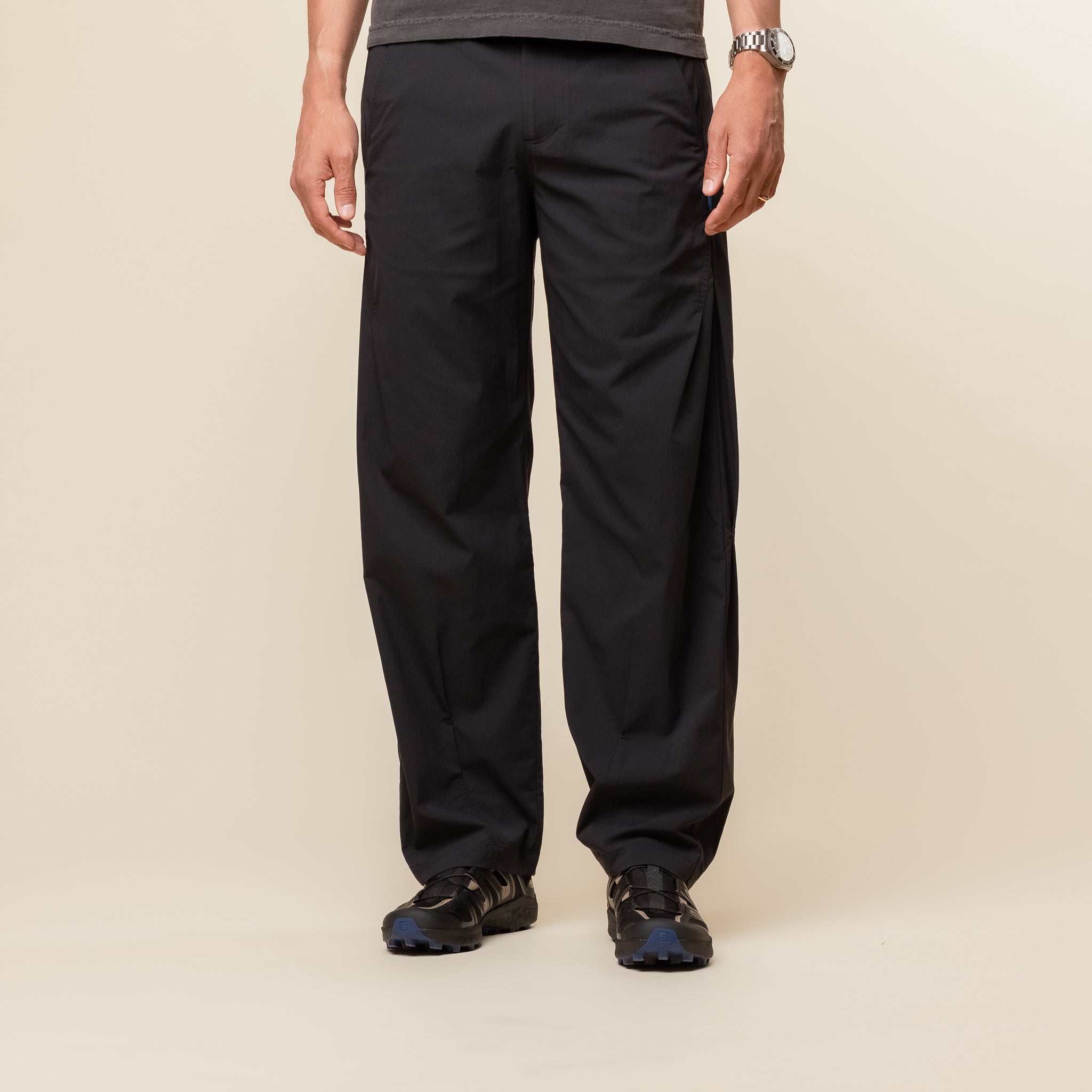 OqLiq - Random Pleated Pants II - Black