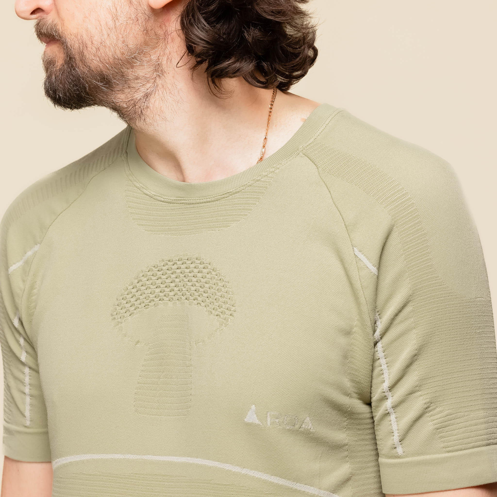 RBMW0101FA73 Roa Hiking - Seamless Funghi Short Sleeve T-Shirt - Sage Green
