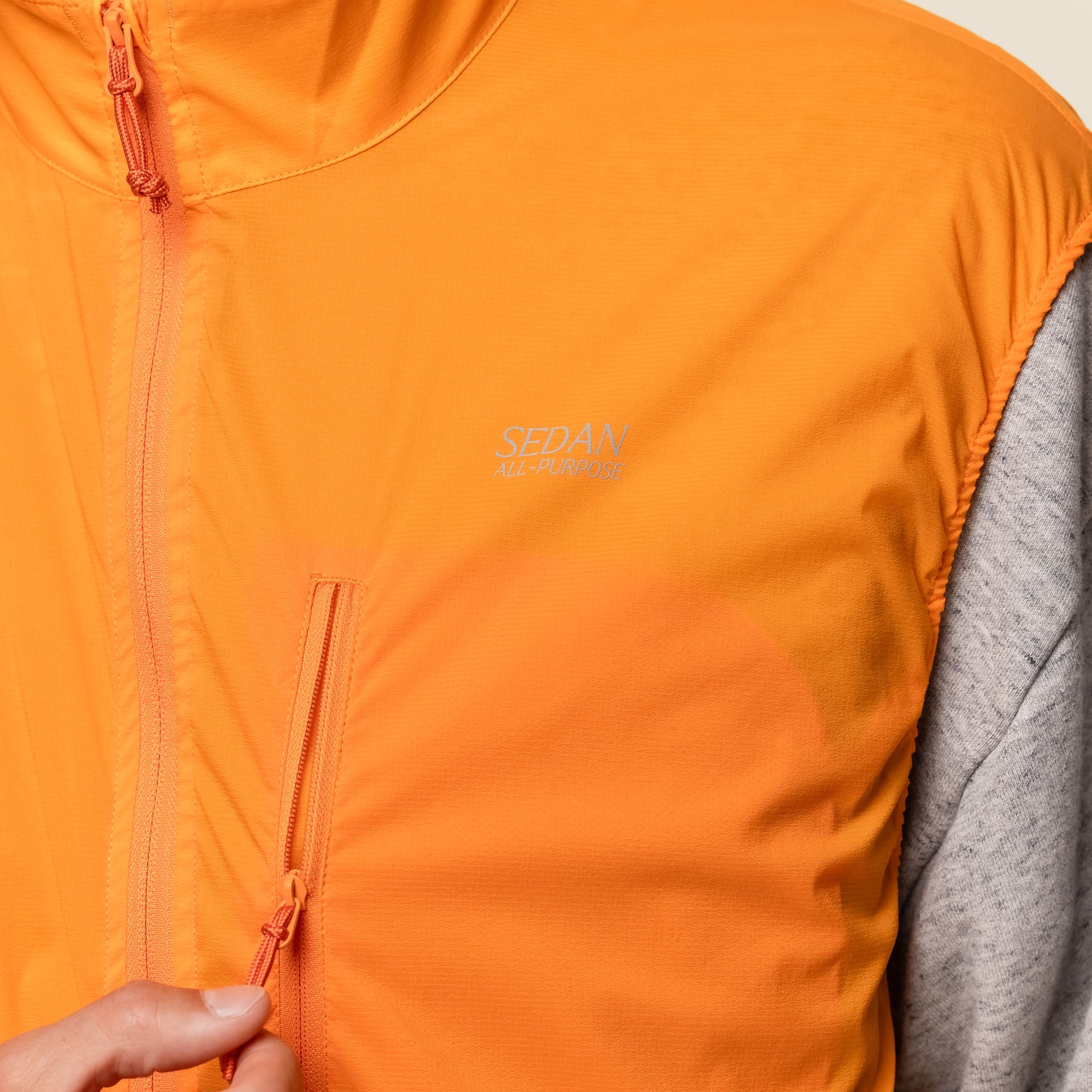 SEDAN ALL-PURPOSE - Ripstop Light Vest - Mango