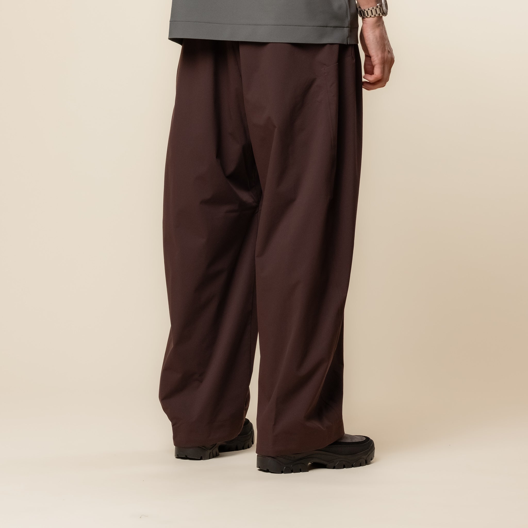 Descente Allterrain - Airflow Wide Cargo Pants - Deep Mahogany