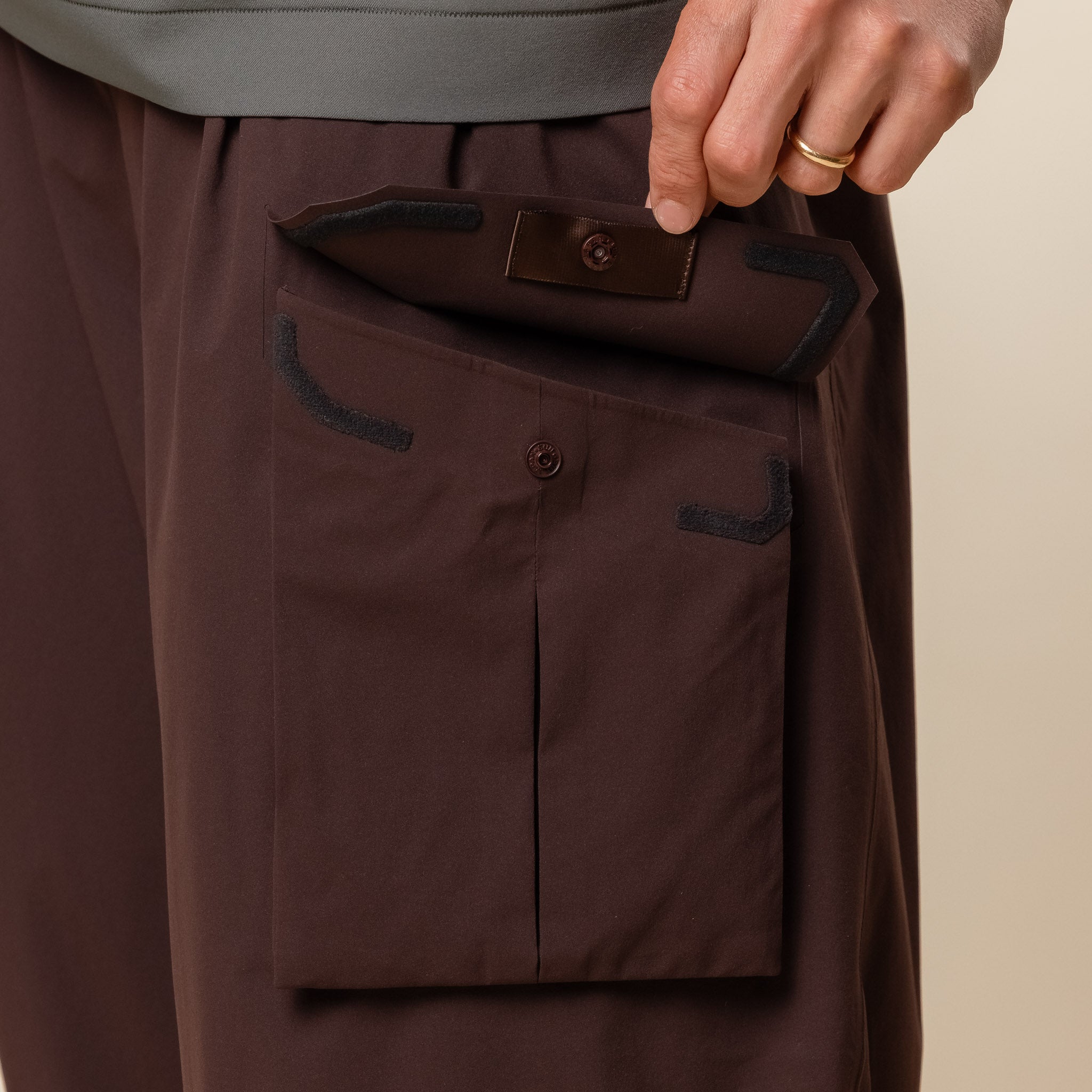 Descente Allterrain - Airflow Wide Cargo Pants - Deep Mahogany