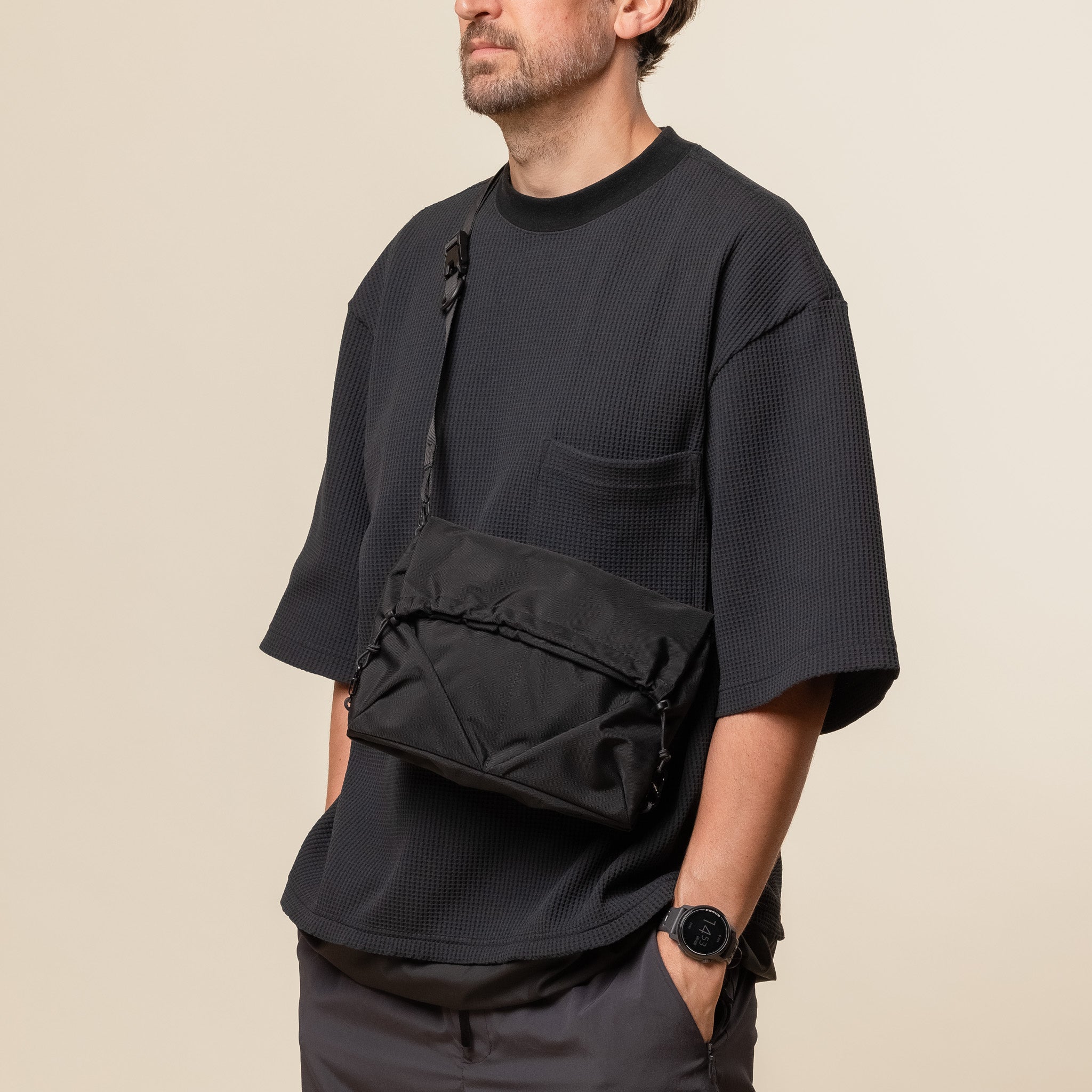 SEALSON - H1 | 2 Way Crossbody Bag - Black