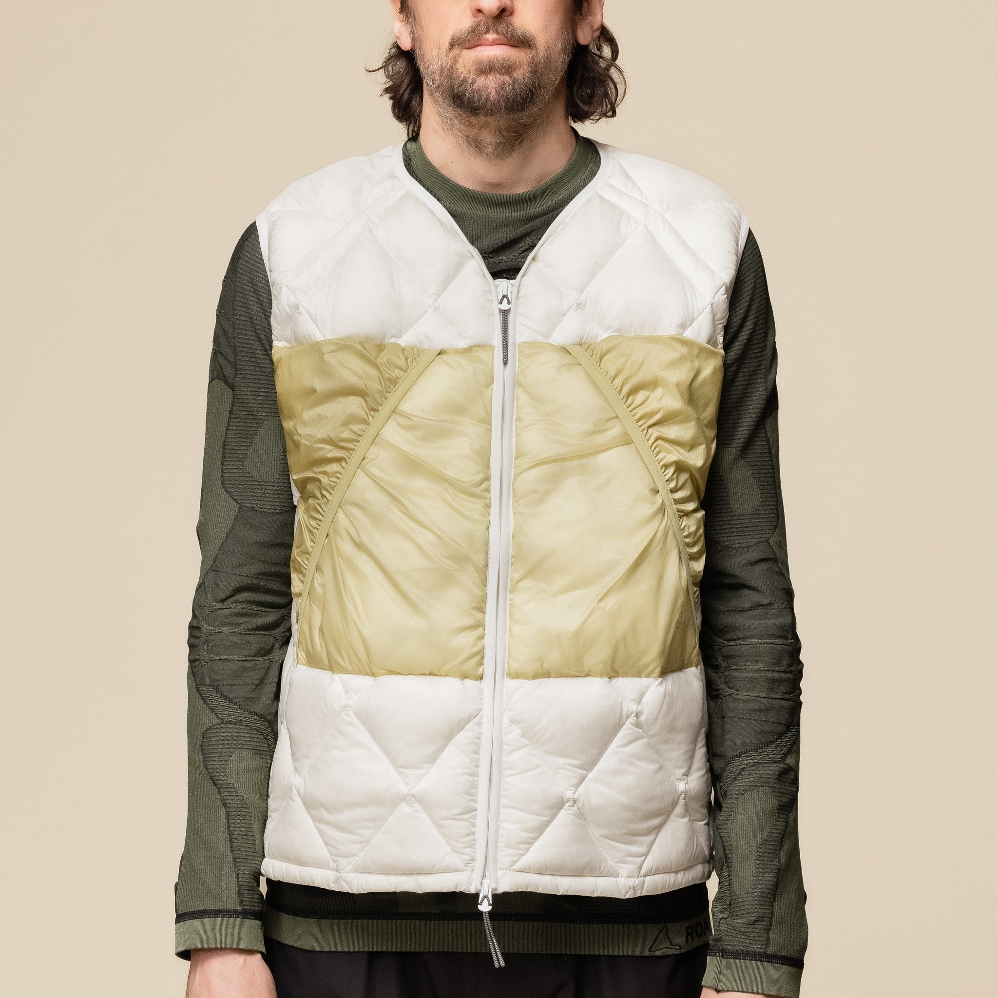 Roa Hiking - Light Down Vest Jacket - Blanc de Blanc RBMW054FA36 "roa down vest" "roa hiking down vest" "roa hiking website"