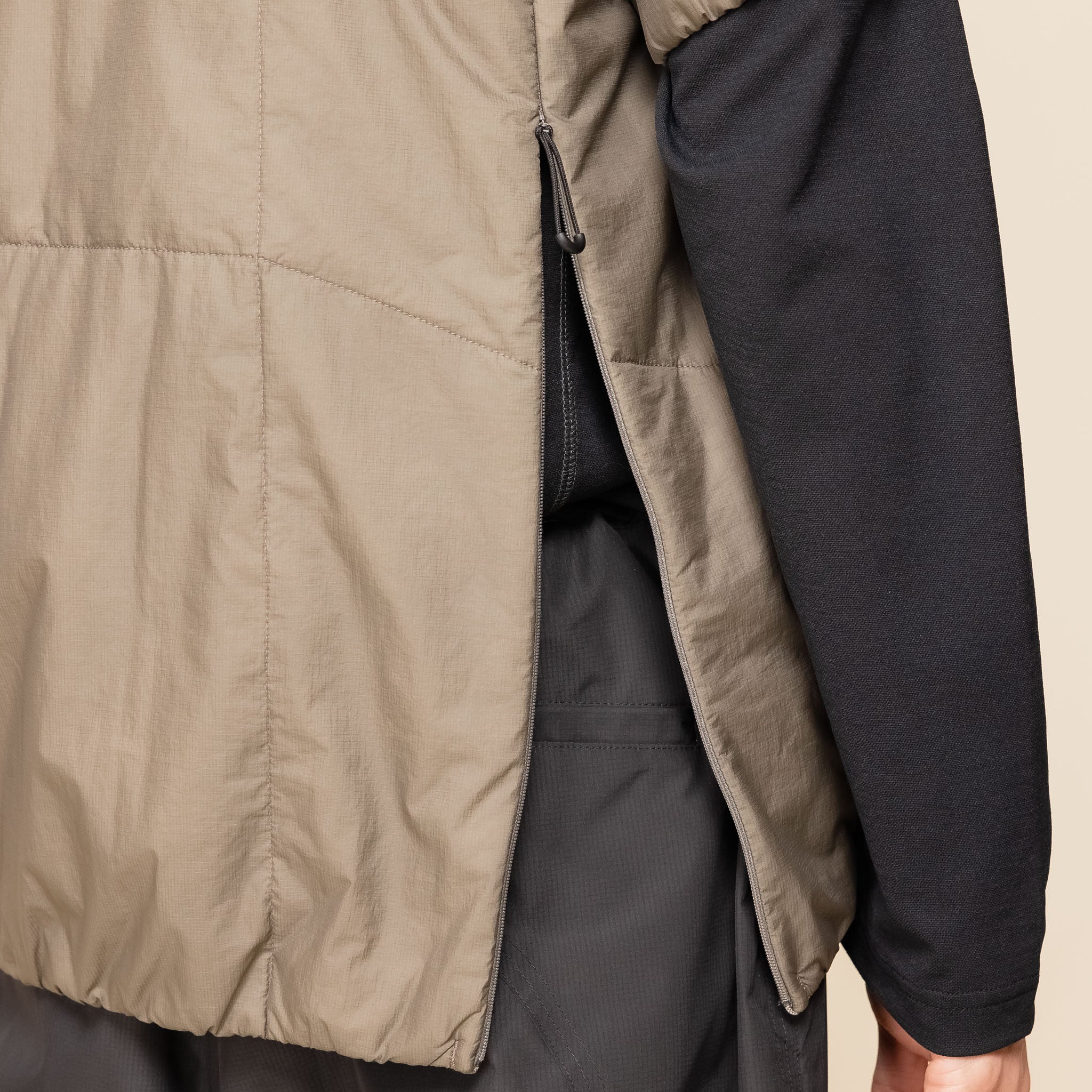 HNDN-027 Norbit by Hiroshi Nozawa - Insulation Inner Bush Short Sleeve T-Shirt Jacket - Grey