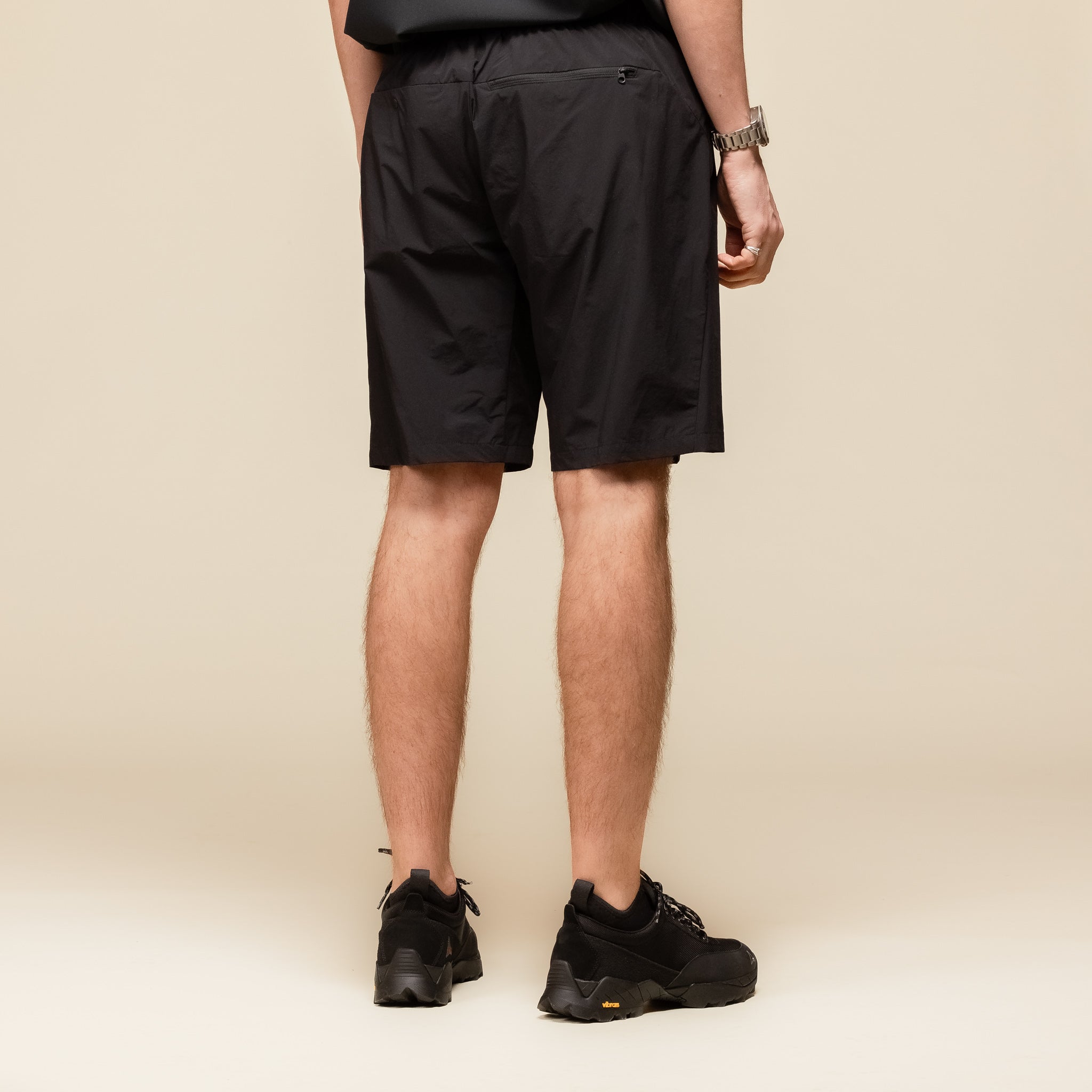 DOMXGD85U Descente 81 - Pocketable Light Half Pants - Black