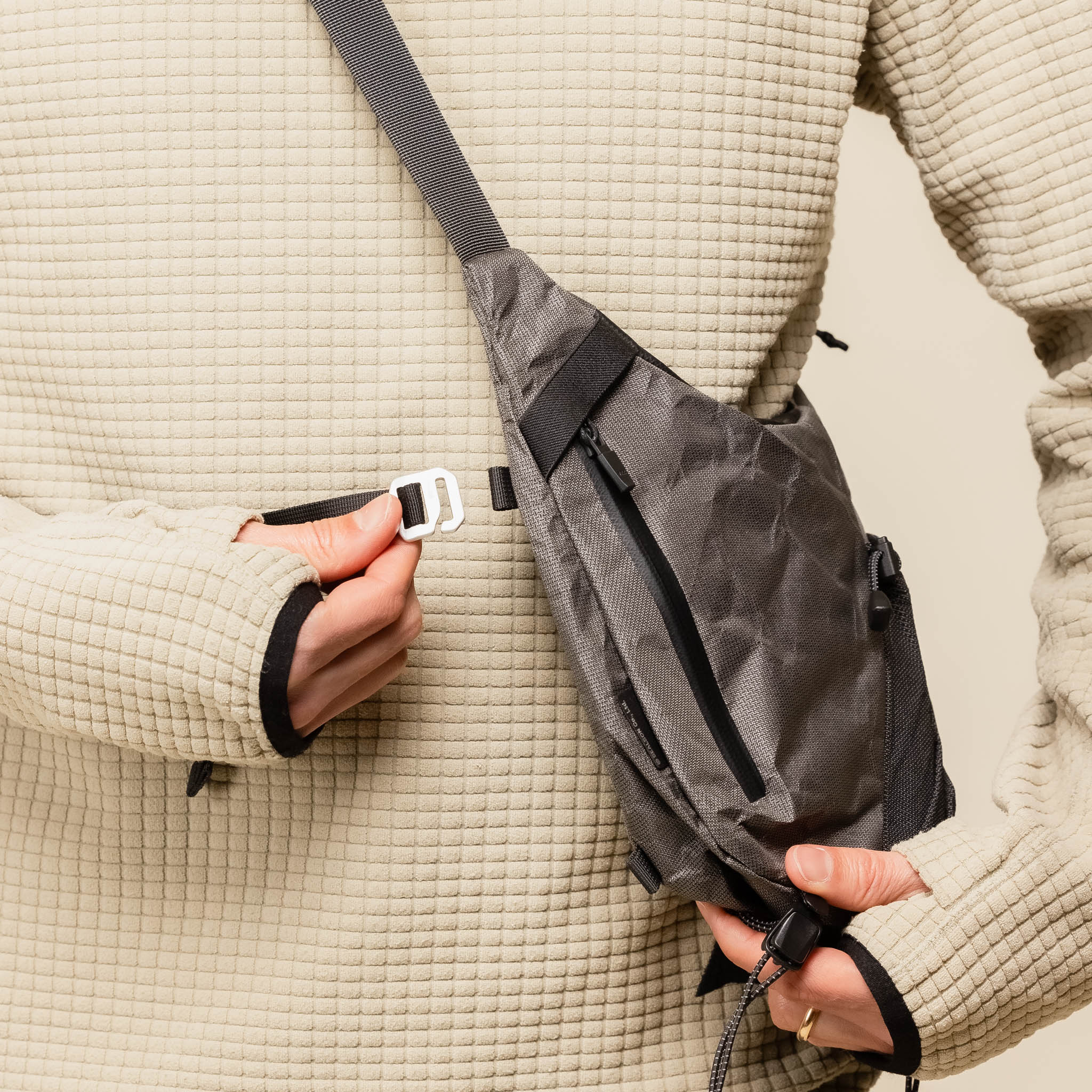 SEALSON - M2 Crossbody Bag - Gravel Grey