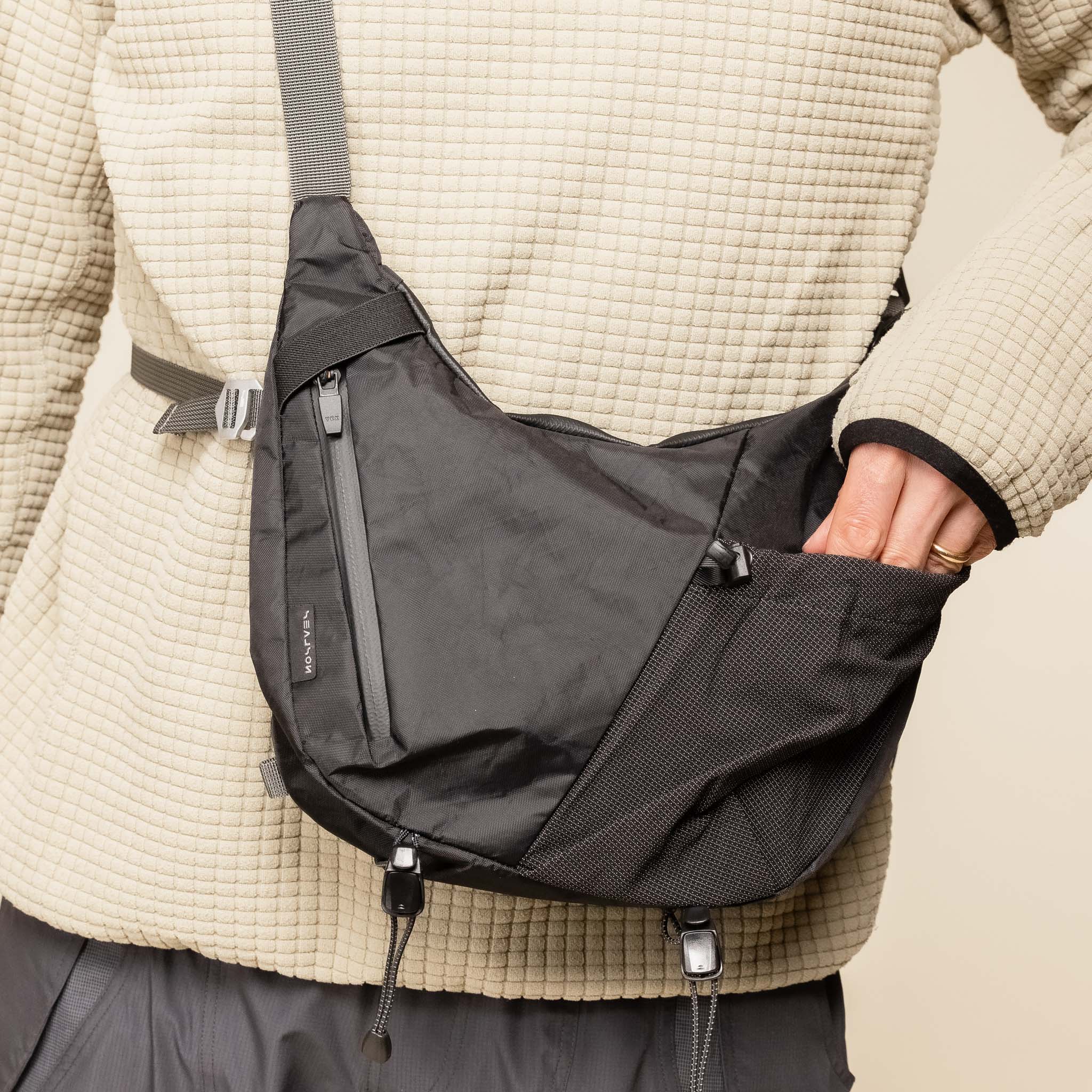 SEALSON - M2 Crossbody Bag - Black