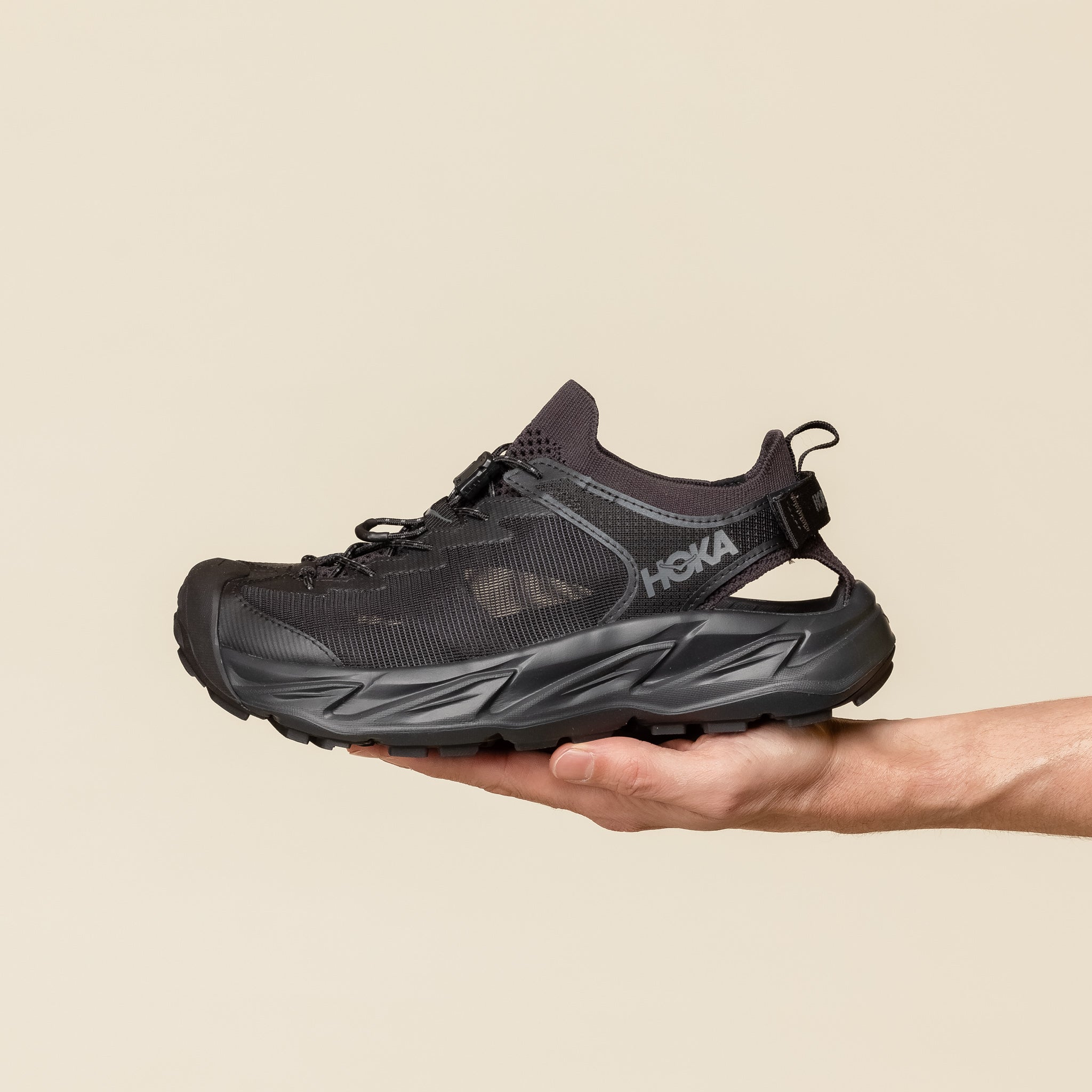 Item No 1147650 Hoka - Hopara 2 - Black / Black