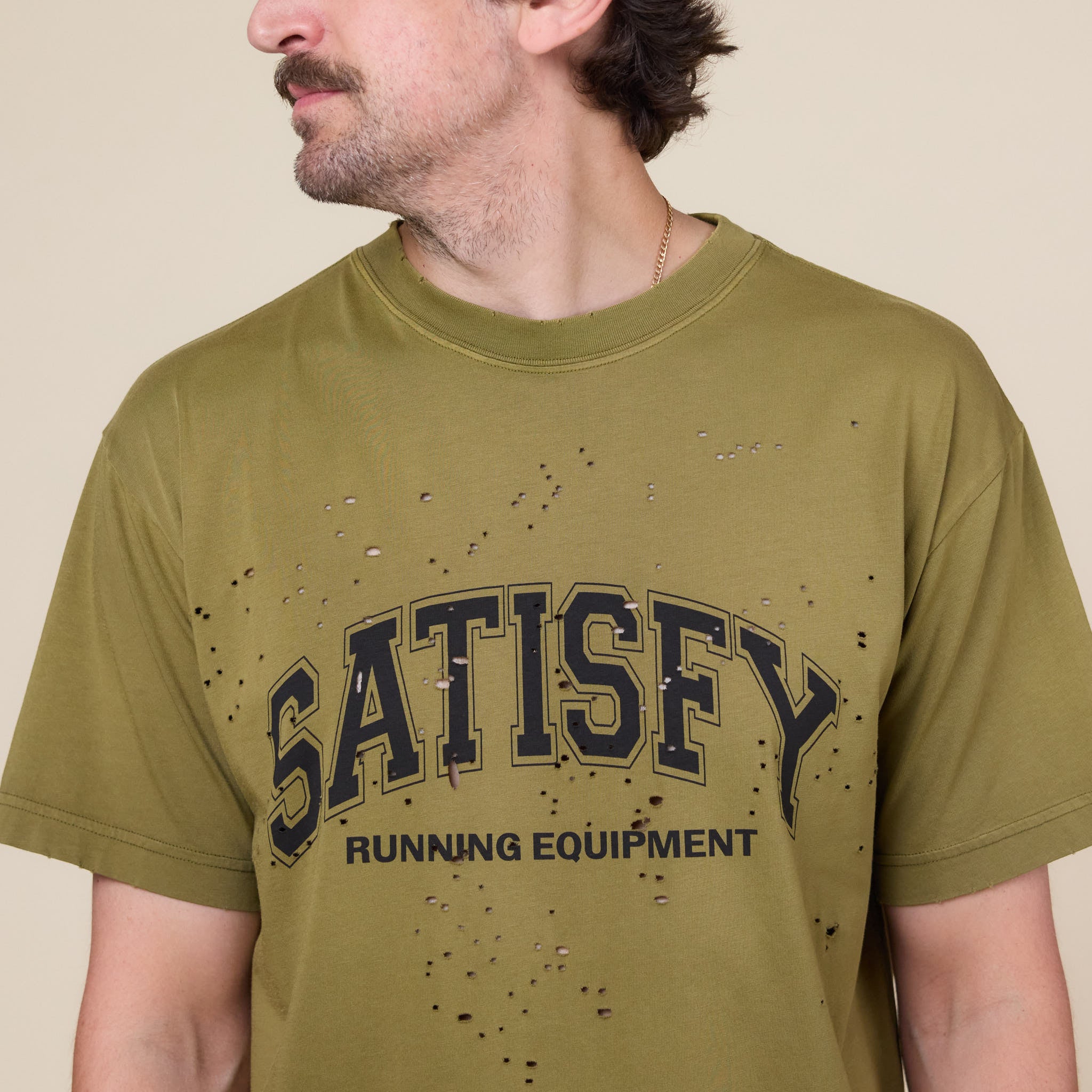 Satisfy Running - MothTech™ T‑Shirt - Sun Bleached Military Olive