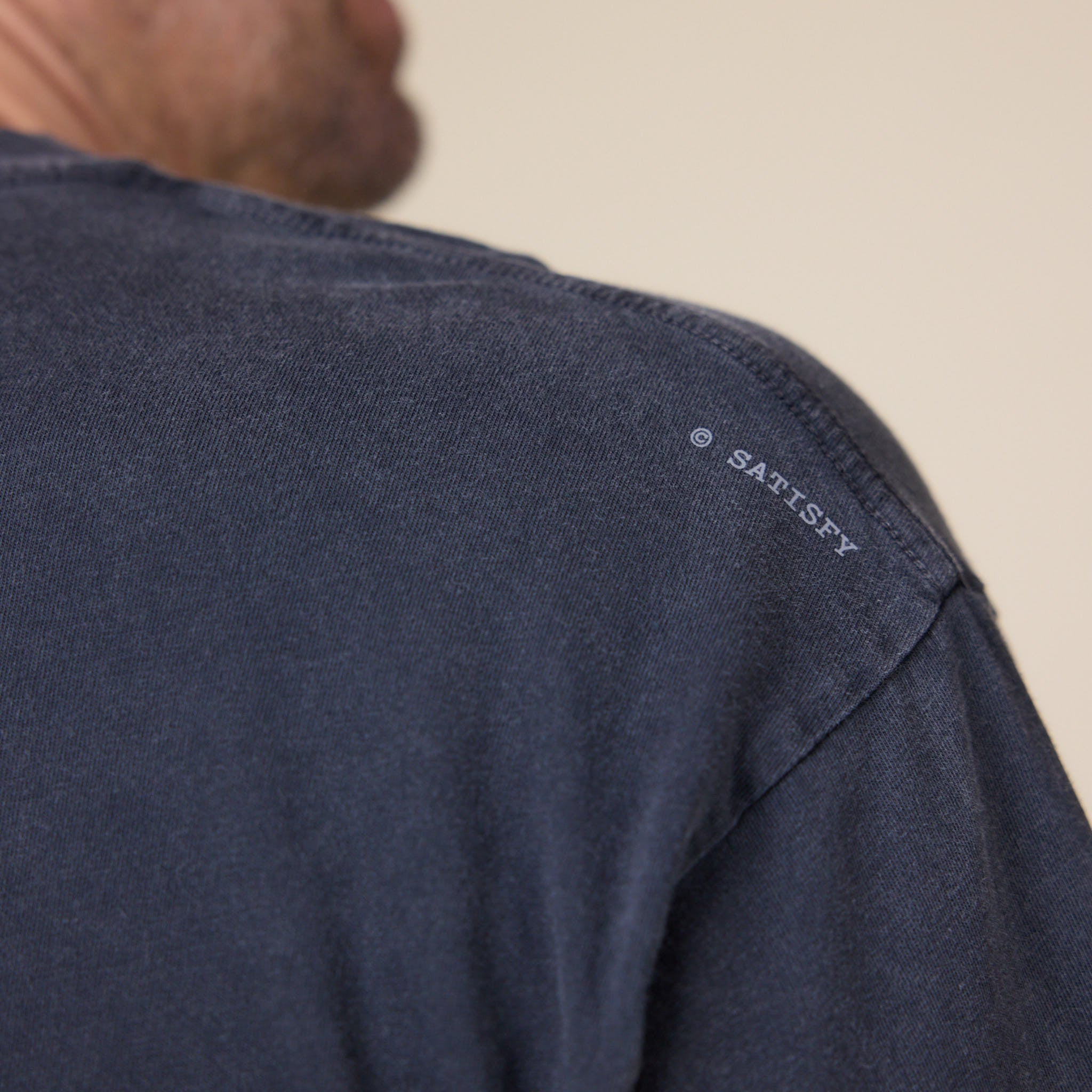 Satisfy Running - MothTech™ T‑Shirt - Aged Black