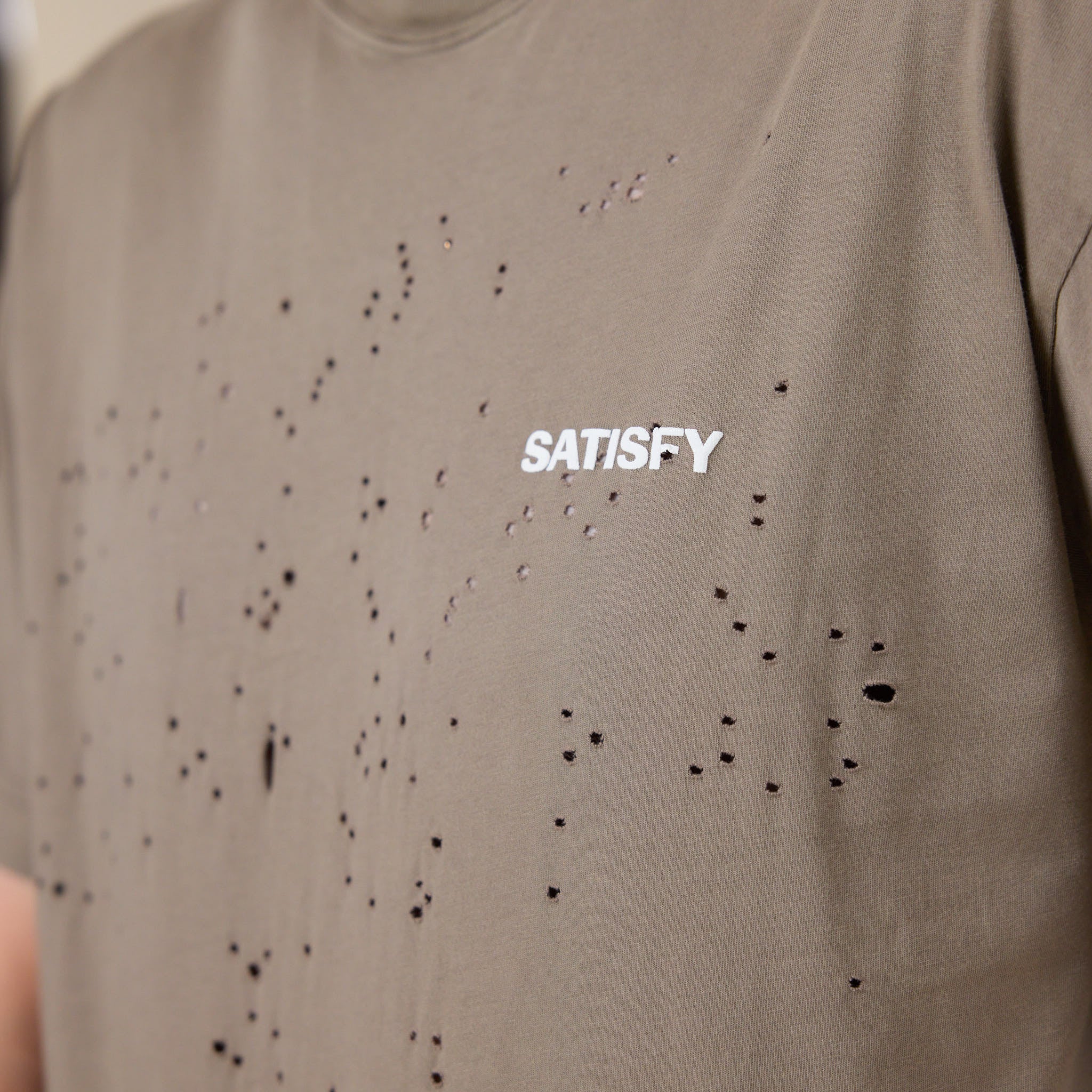 Satisfy Running - MothTech™ T‑Shirt - Aged Falcon