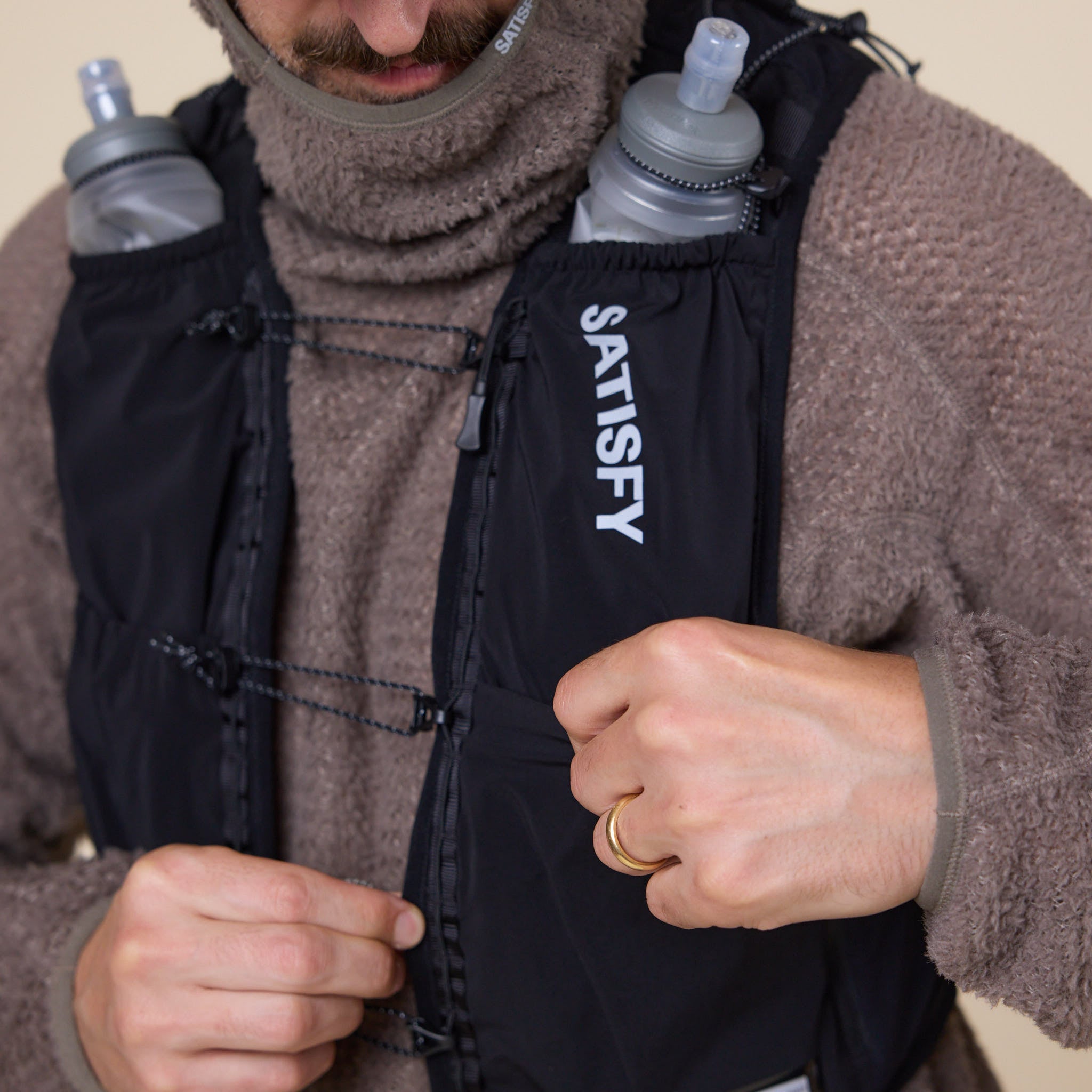 Satisfy Running - Justice™ Cordura® 5L Hydration Vest - Black