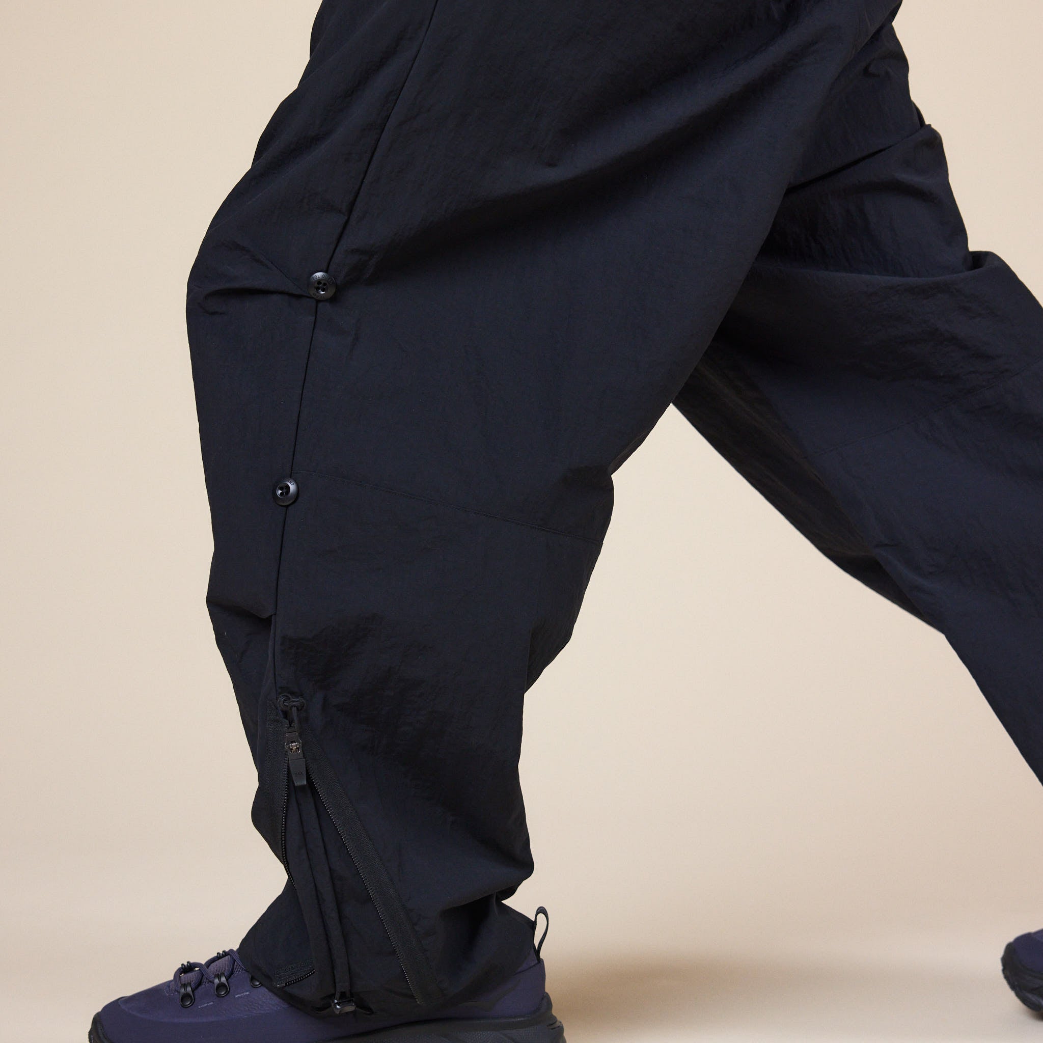Poliquant - Changing Length Wide Zip Up Pants - Black