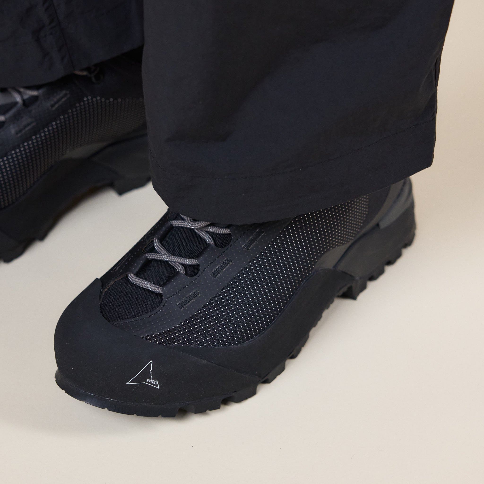 Roa Hiking - Hida Low Trekking Shoes - Black