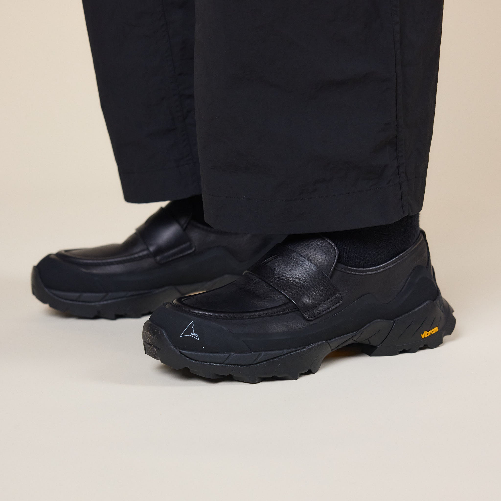 Roa Hiking - Loafer Shoes - Black