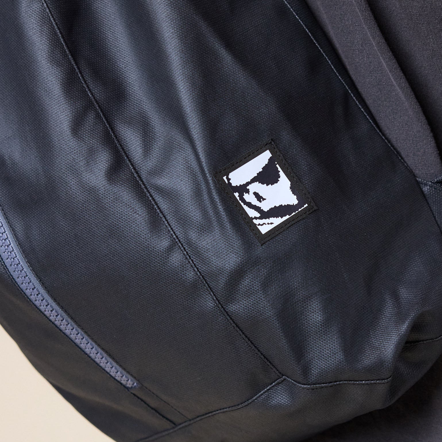 GR10K - Coated Crossbody Bag - Black