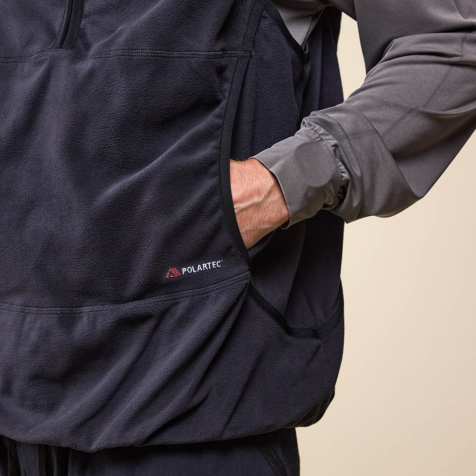 FSU10242U0002 F/CE - Polartec® Micro Fleece Vest - Black