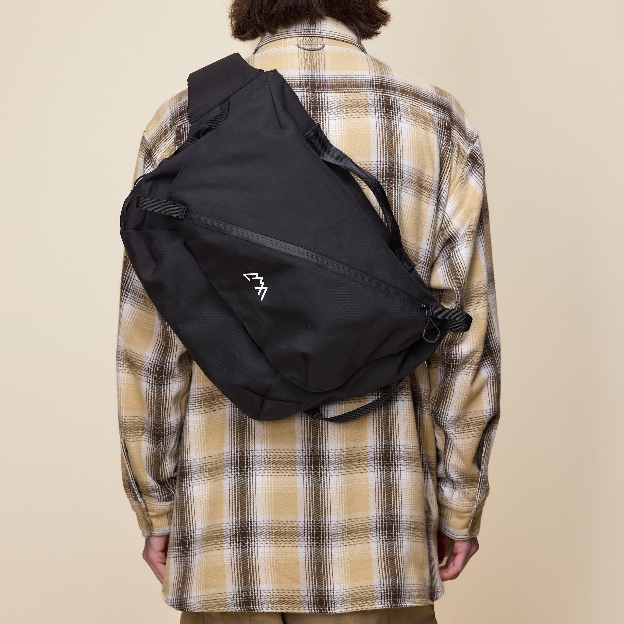 CMF Comfy Outdoor Garment - Messenger Bag Smooth Nylon - Black