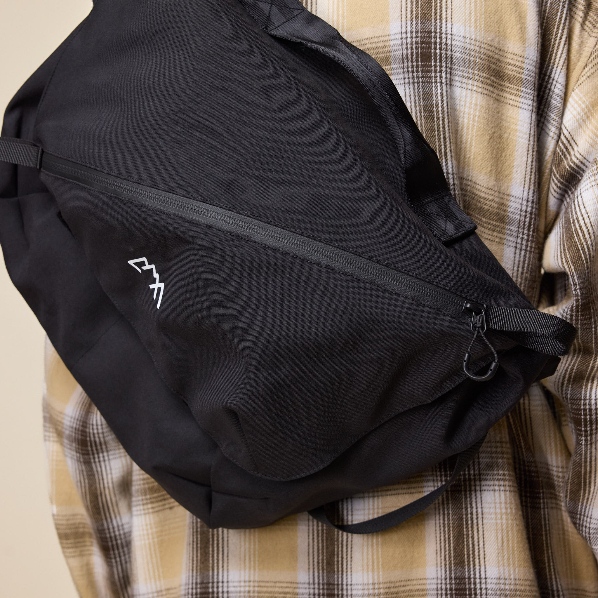 CMF Comfy Outdoor Garment - Messenger Bag Smooth Nylon - Black