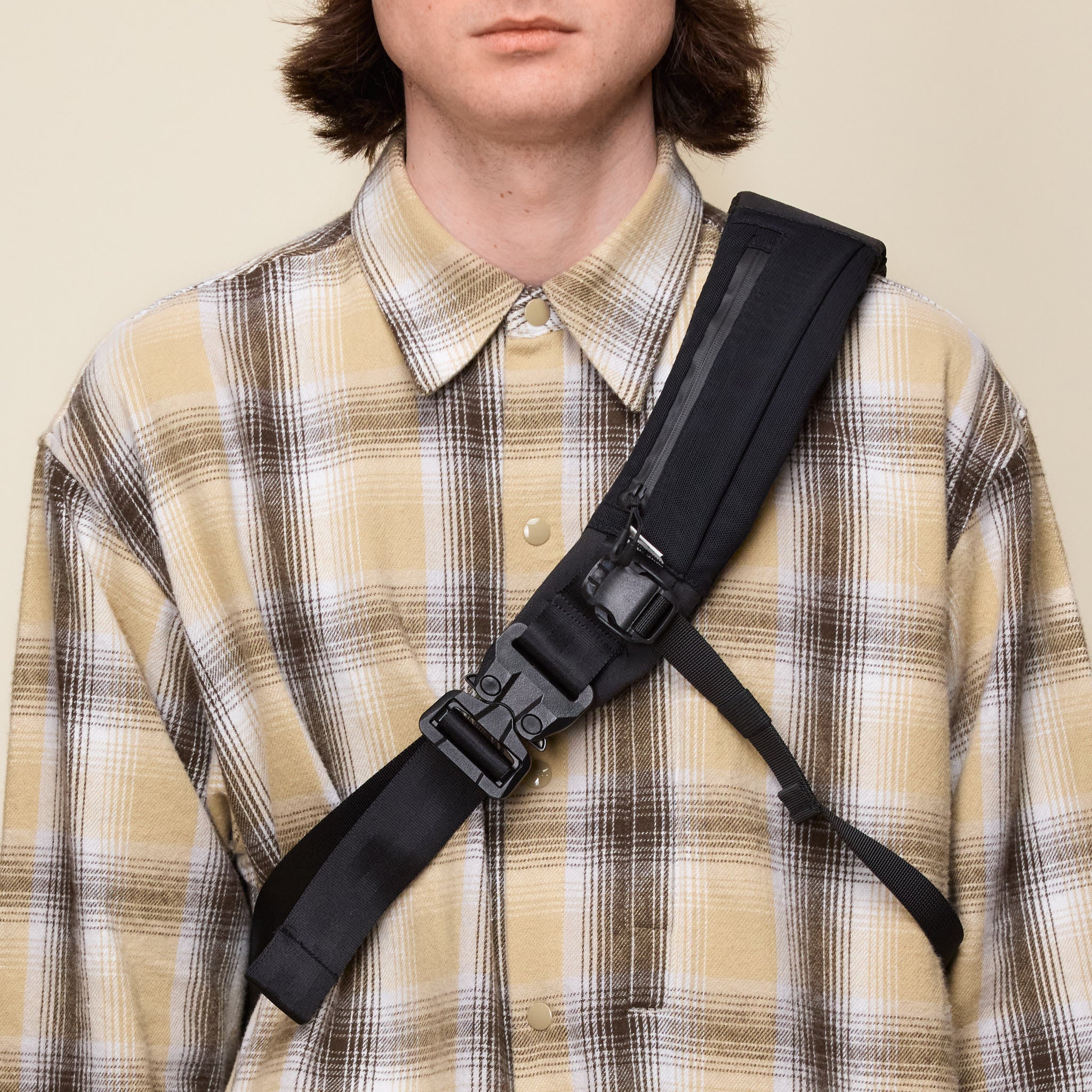 CMF Comfy Outdoor Garment - Messenger Bag Smooth Nylon - Black