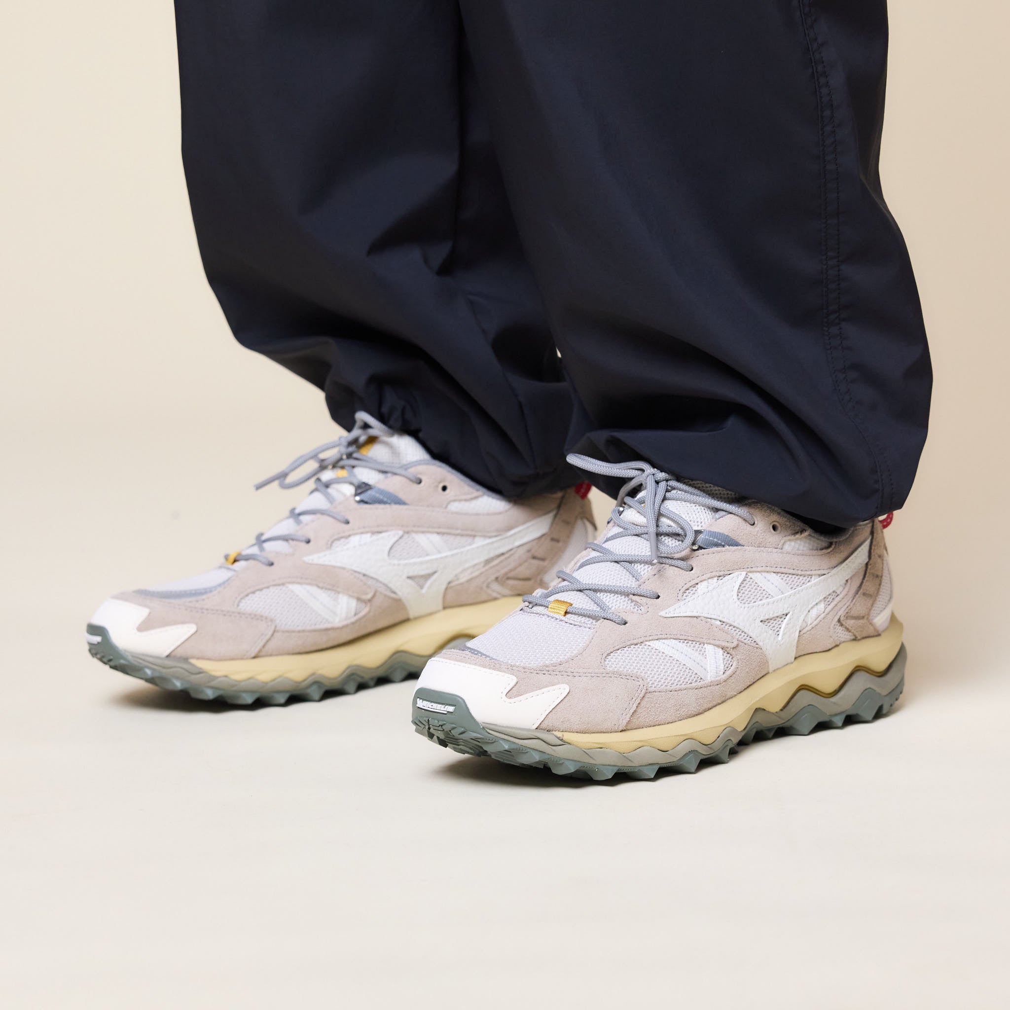Mizuno - Wave Mujin TL - Wind Chime / Mizuno Snow White / Vintage Khaki