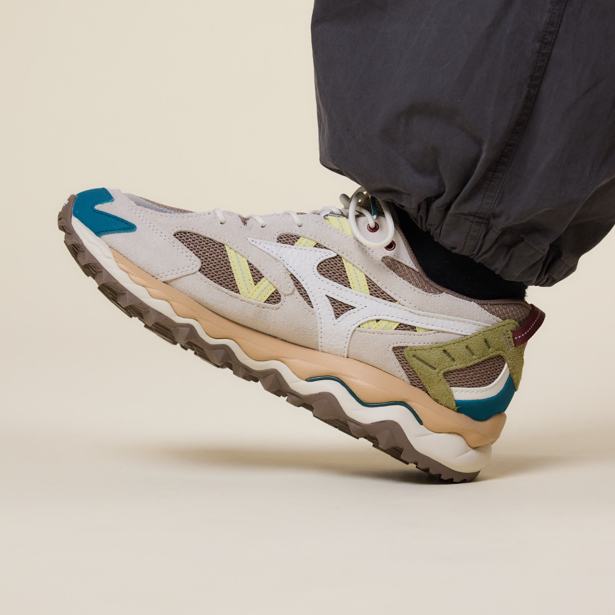 Mizuno - Wave Mujin TL - Fossil / Snow White / Summer Sand