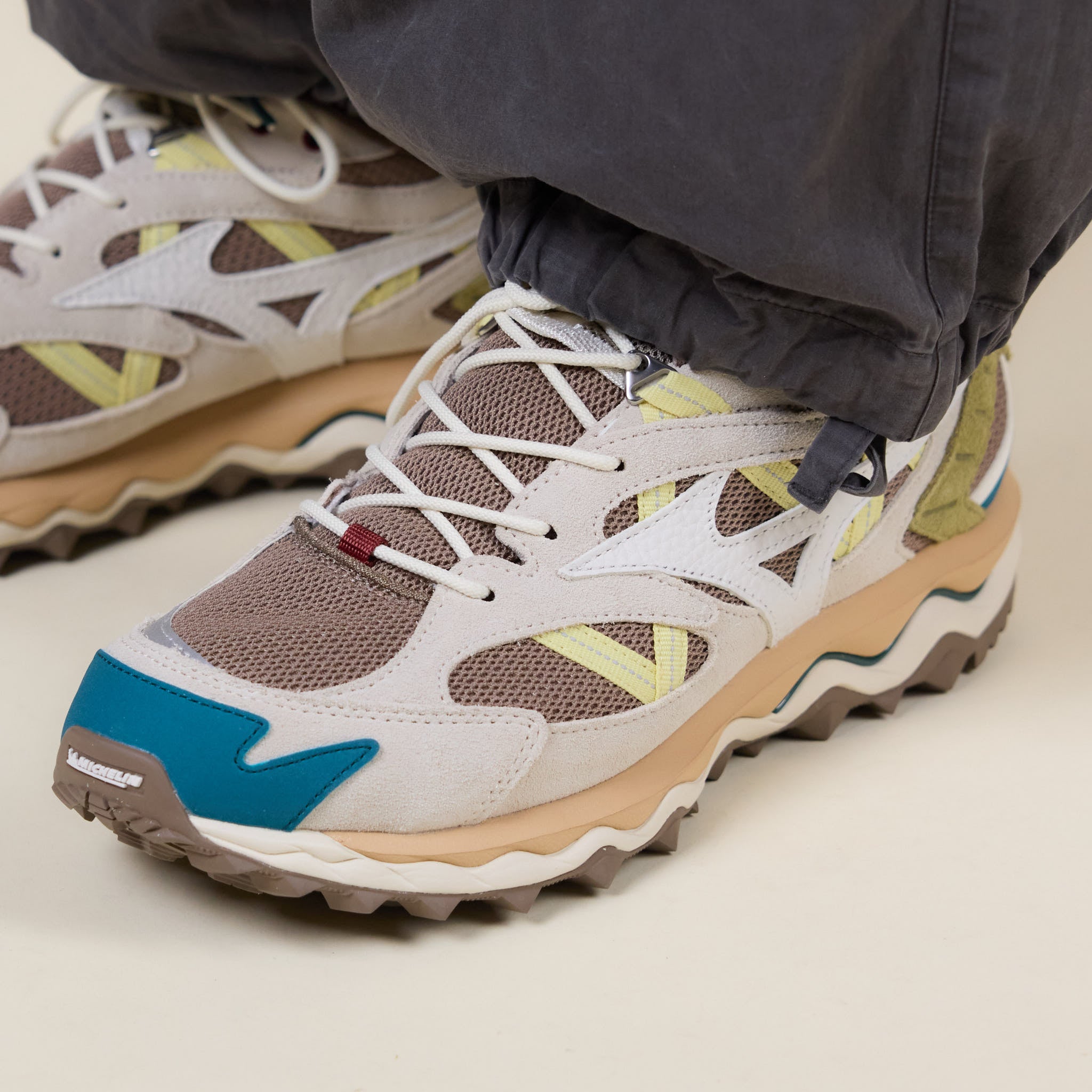 Mizuno - Wave Mujin TL - Fossil / Snow White / Summer Sand