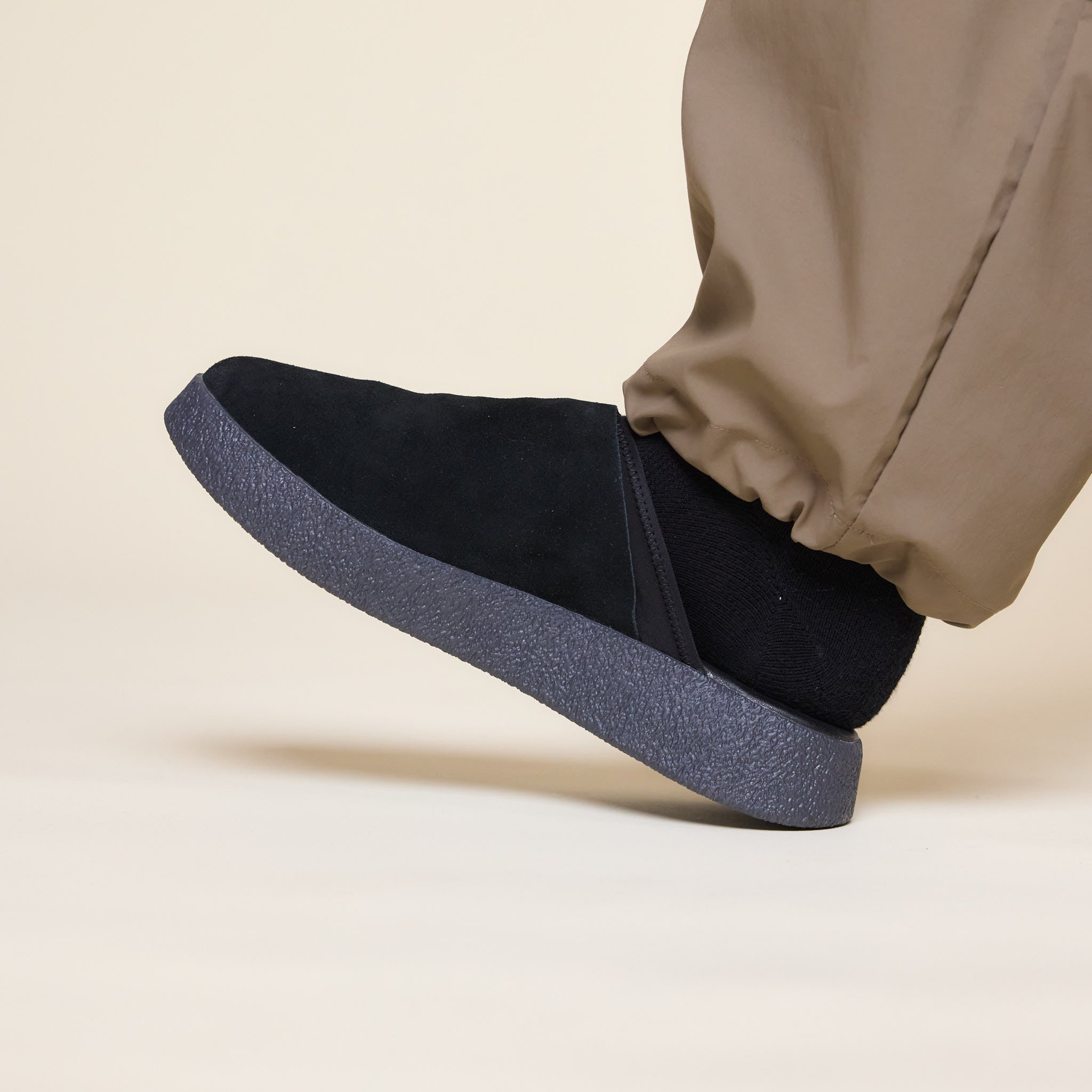 Playground Japan - Empty Sandals - Black