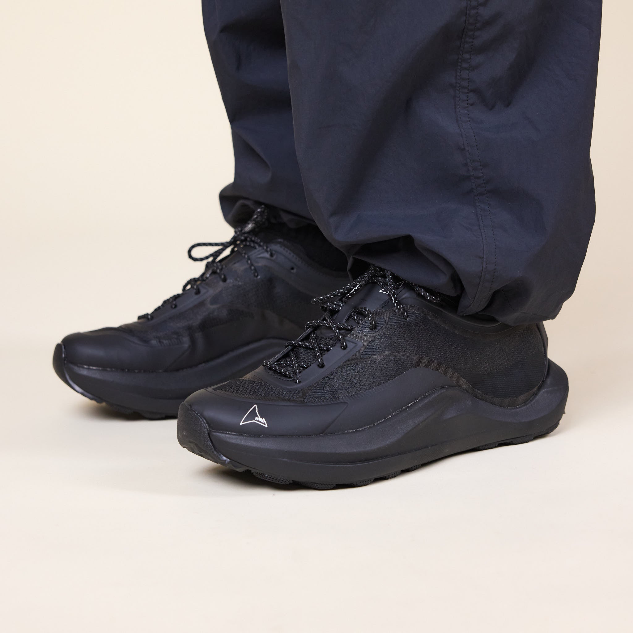 Roa Hiking - Sella Hiking Trainer - Black