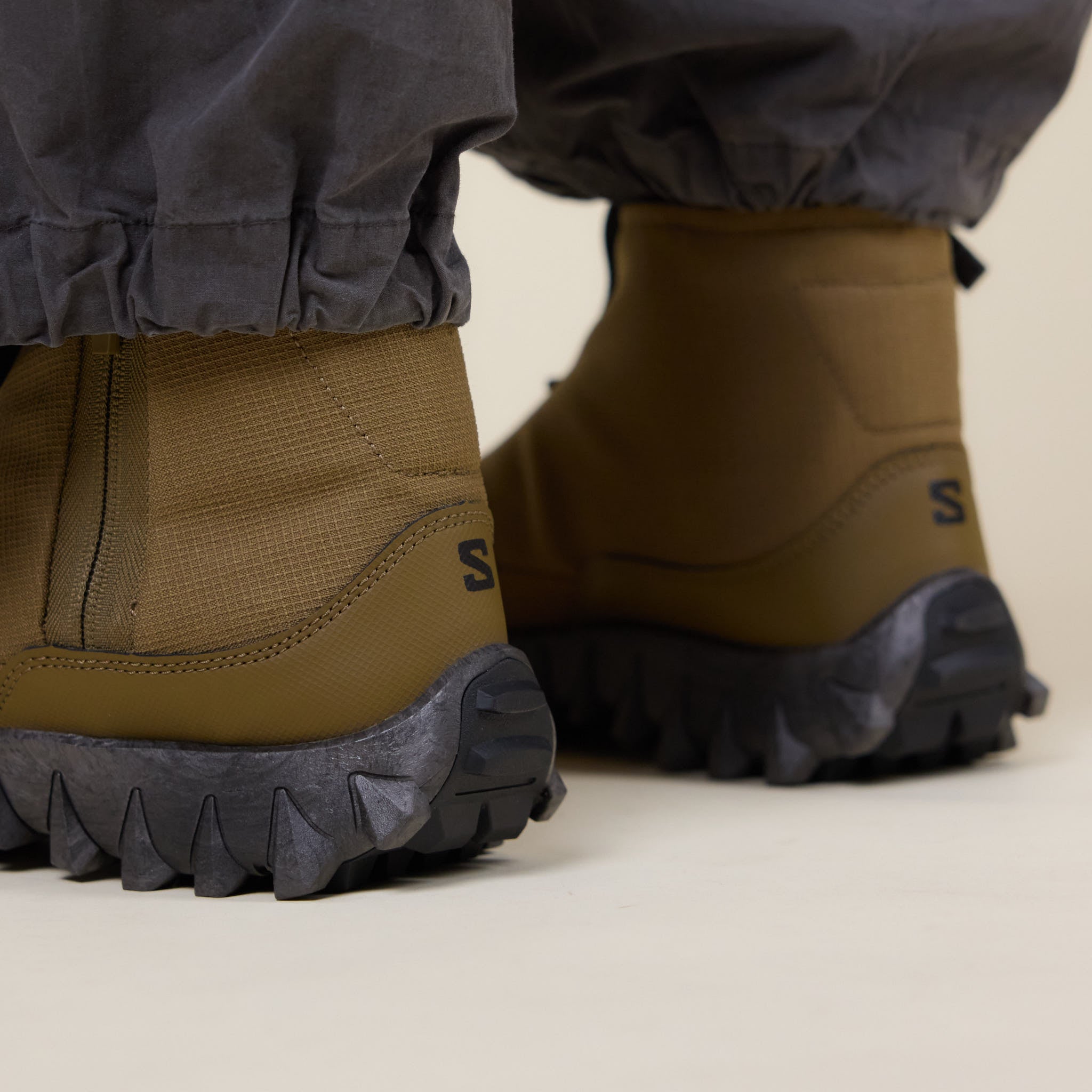 Salomon - Snowclog Mid - Black / Coyote / Black