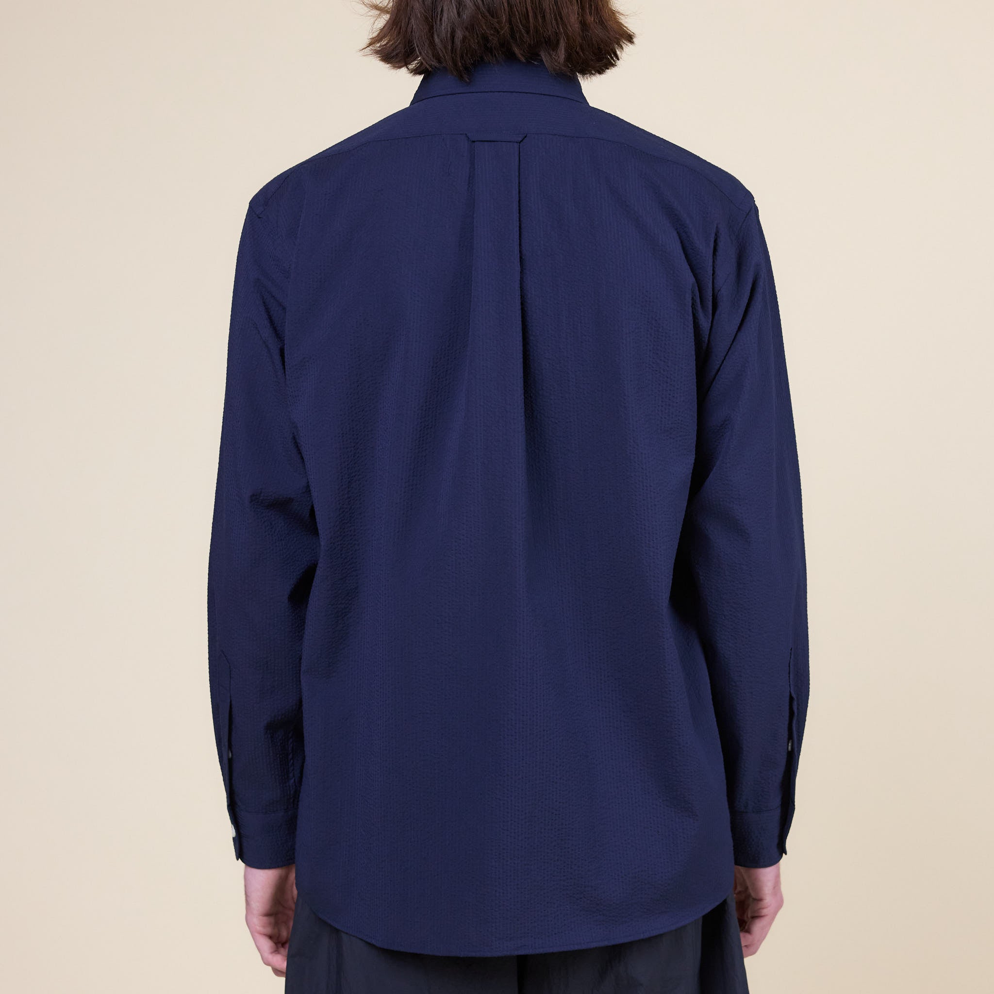 SO SHOP & HOSTEL NAKAMEGURO - Round Collar Seersucker Shirt - Navy Blue