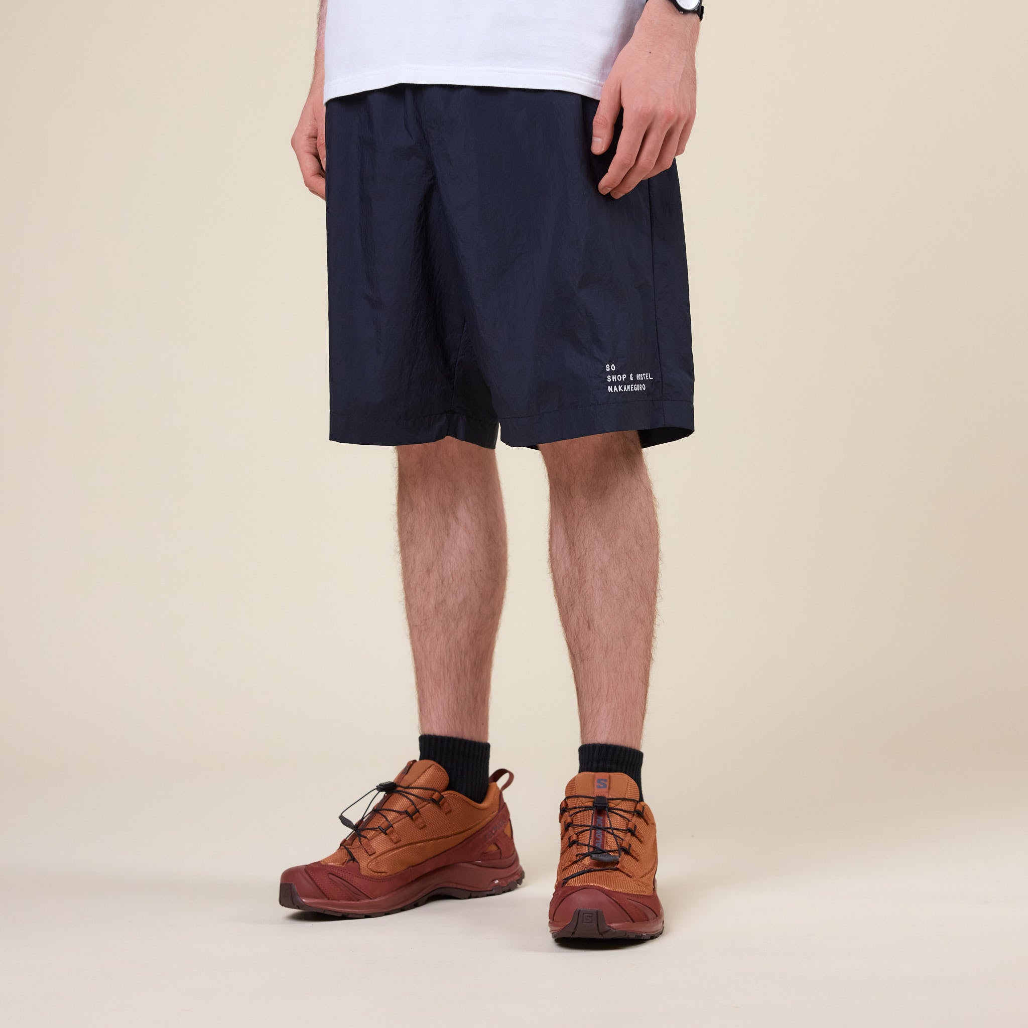 SO SHOP & HOSTEL NAKAMEGURO - Embroidered Nylon Shorts - Black