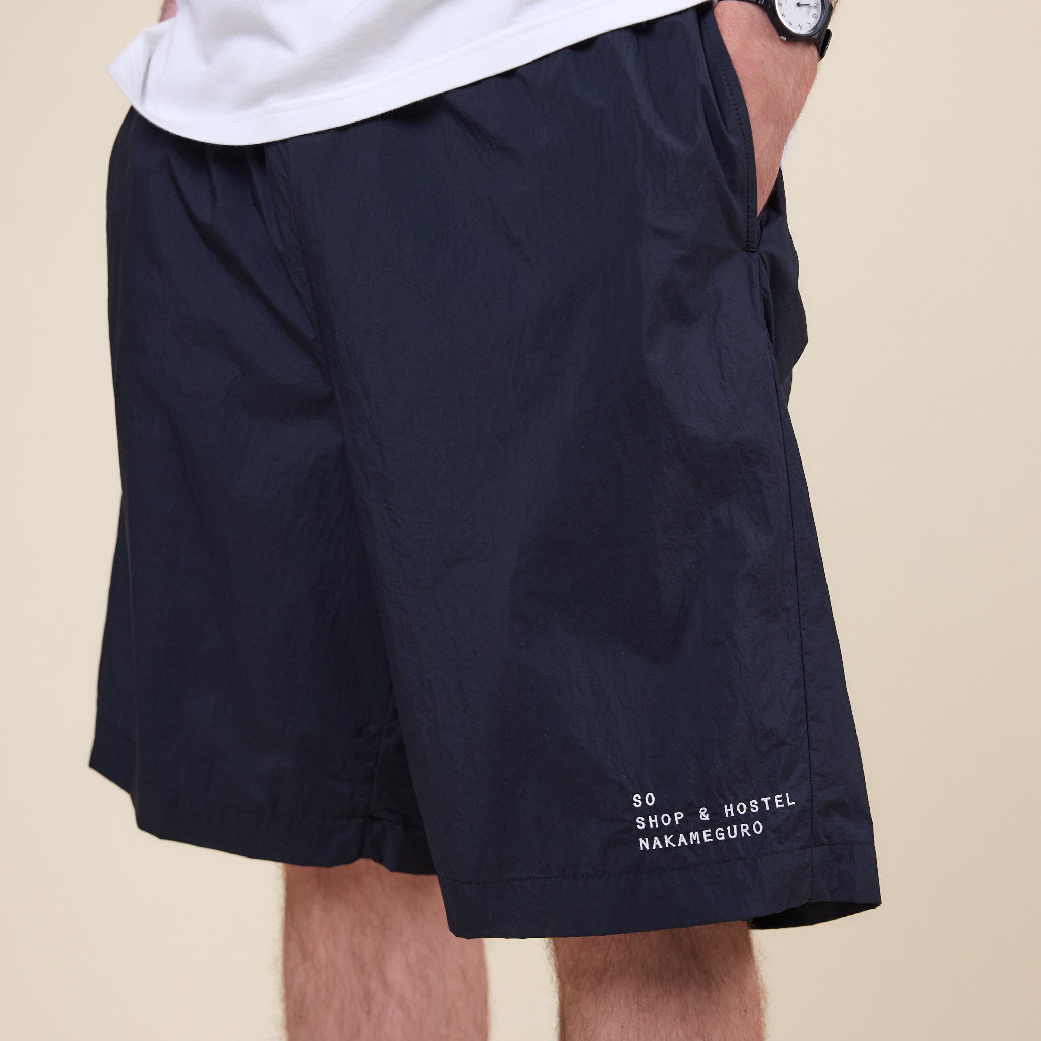 SO SHOP & HOSTEL NAKAMEGURO - Embroidered Nylon Shorts - Black