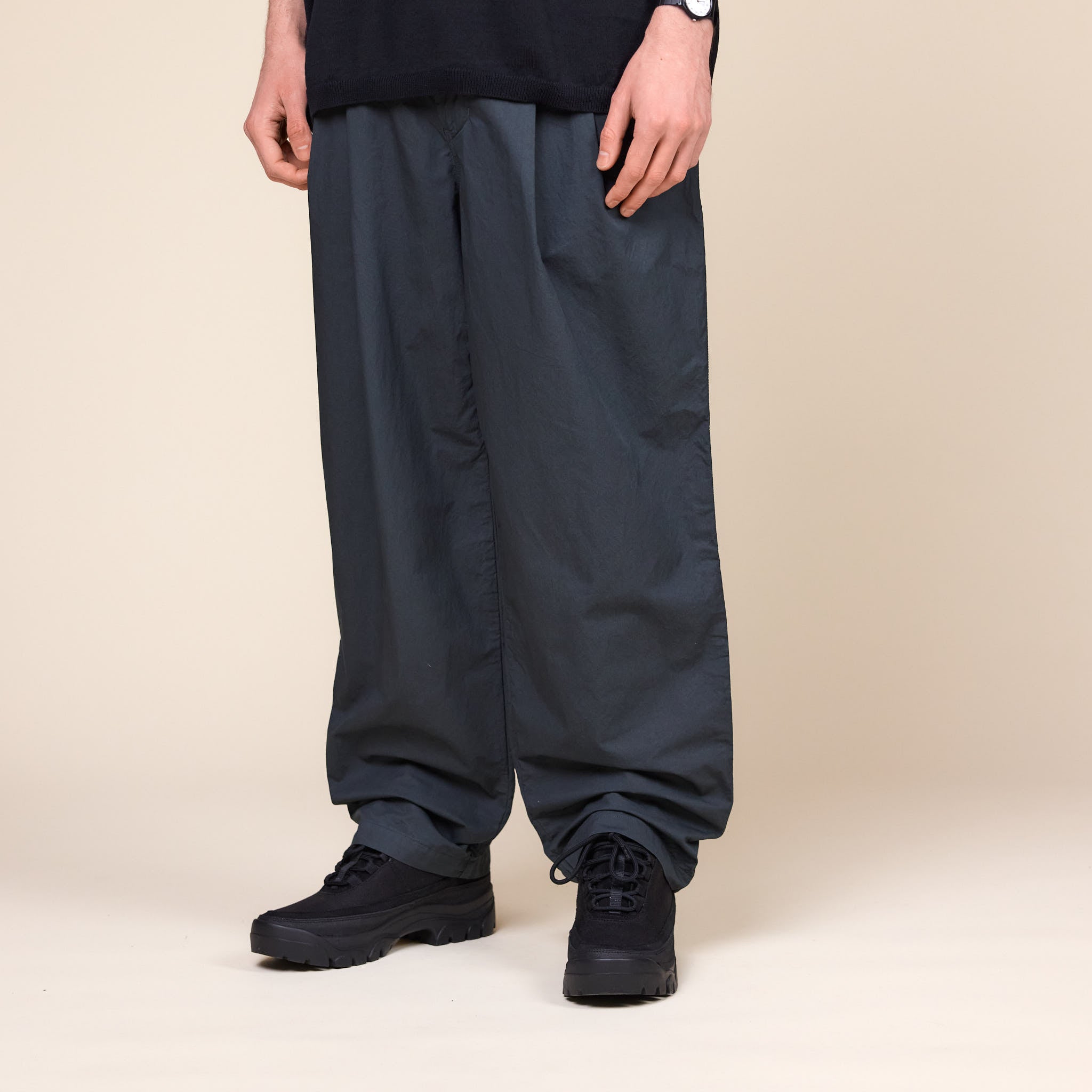 Still by Hand - Garment Dye 2 Tuck Pants - Green Charcoal PT02251OS