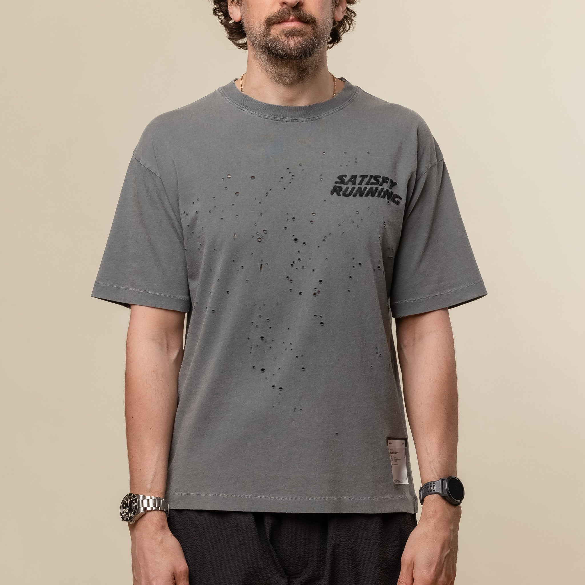 Satisfy Running - MothTech™ T‑Shirt - Faded Black