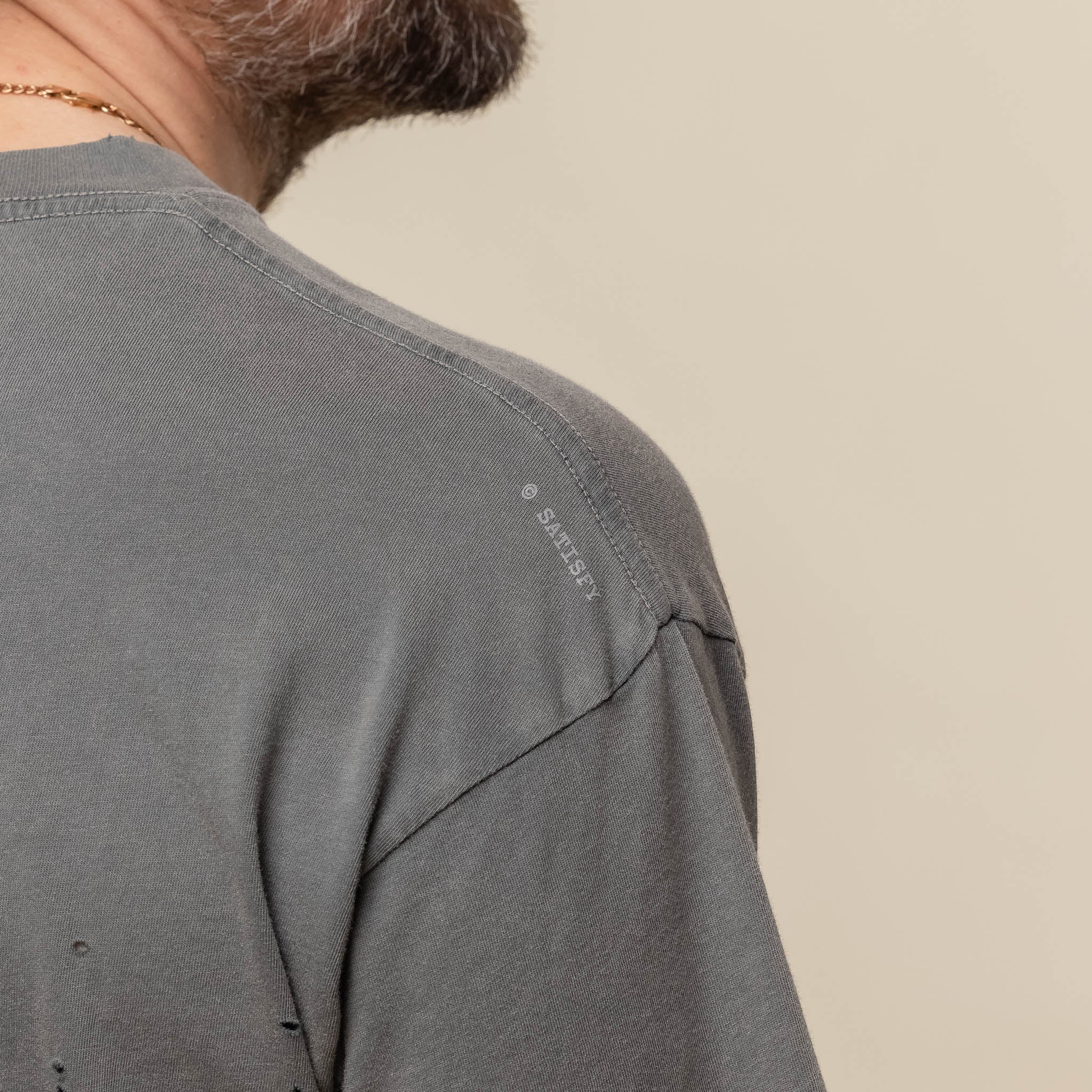Satisfy Running - MothTech™ T‑Shirt - Faded Black