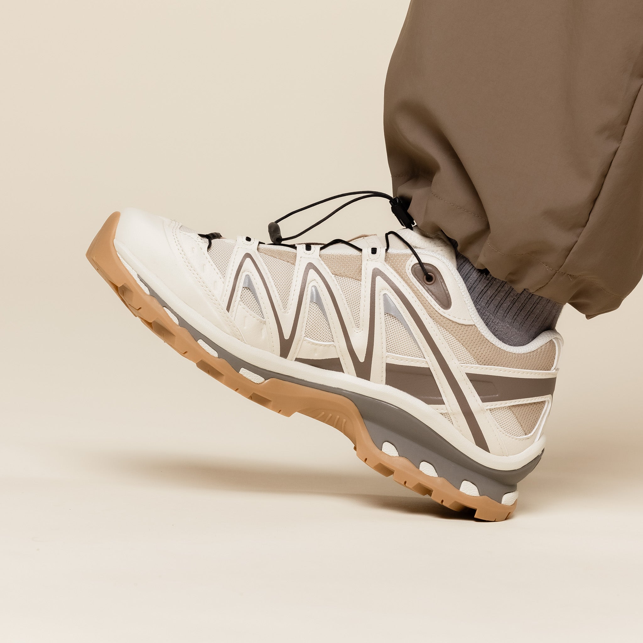 Salomon S-Lab - XT Quest - Almond Milk / Falcon / White Pepper